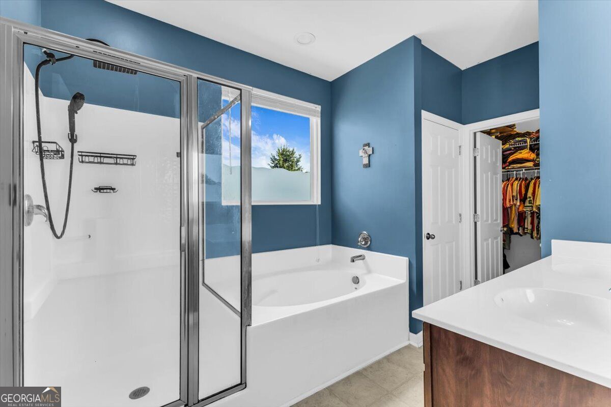 413 Lions Den Drive Property Photo 32