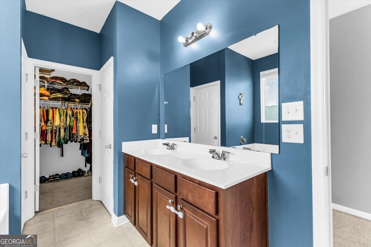 413 Lions Den Drive Property Photo 33