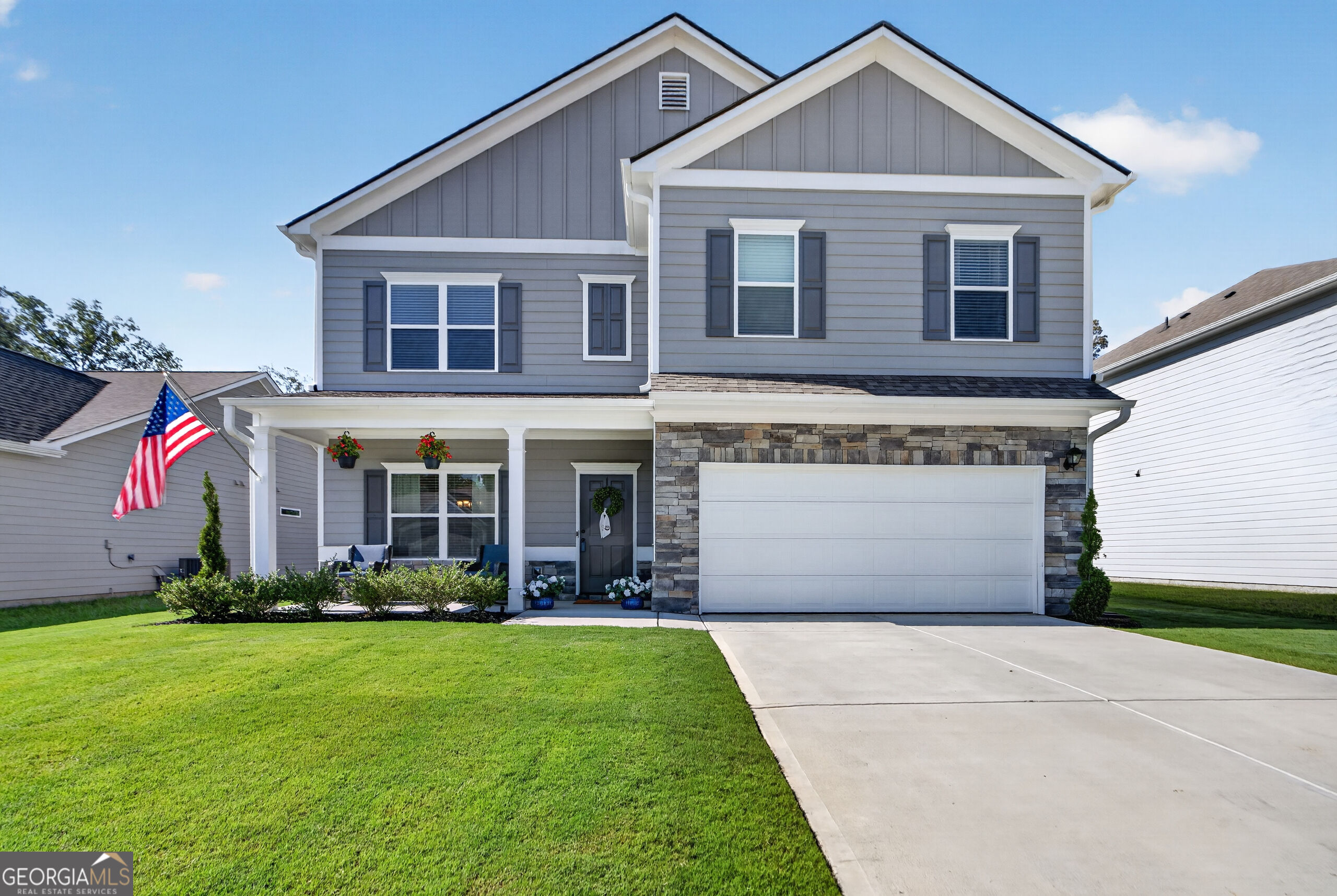 26 Majestic Oaks Way NE