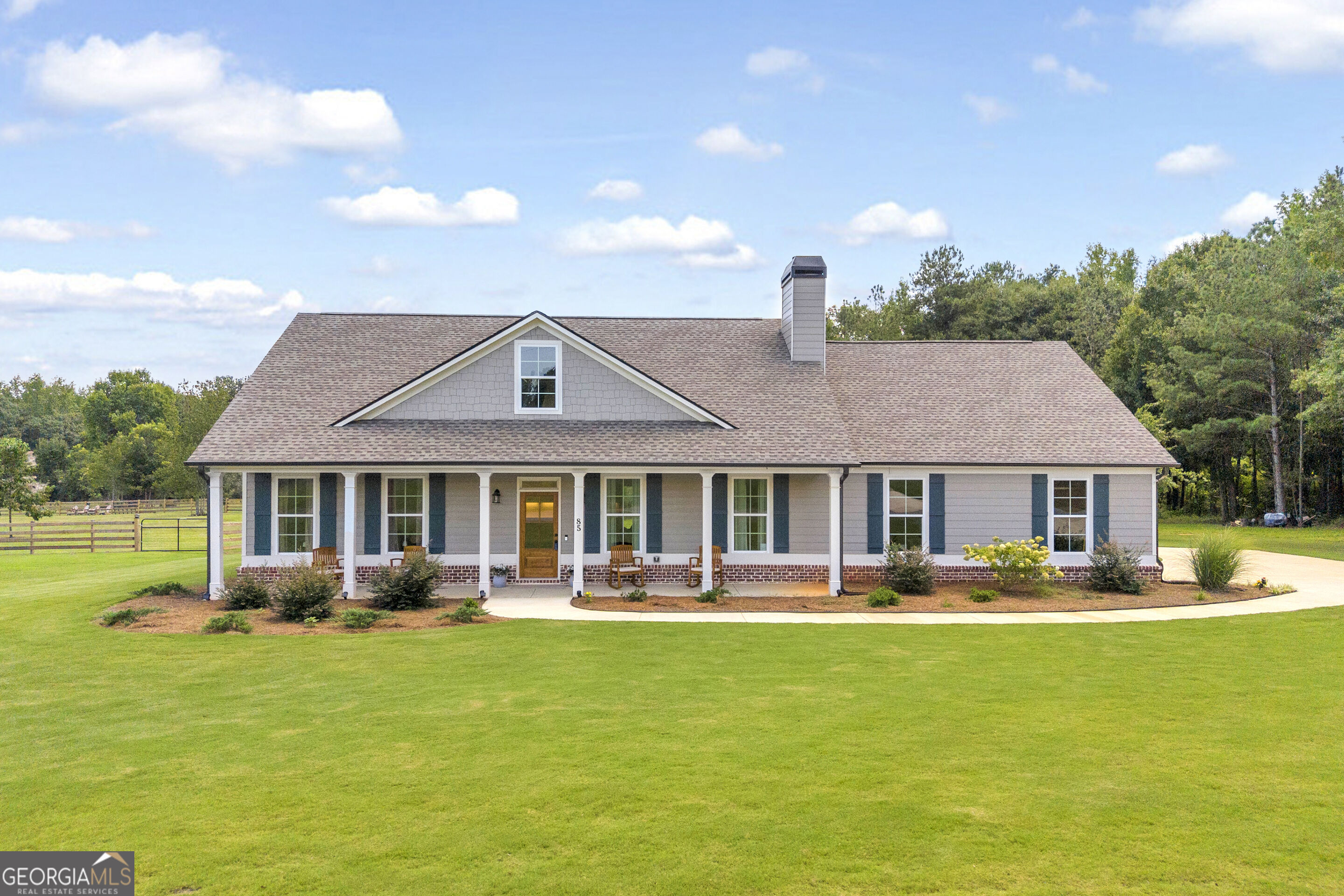 85 Woodfin Way Property Photo 1