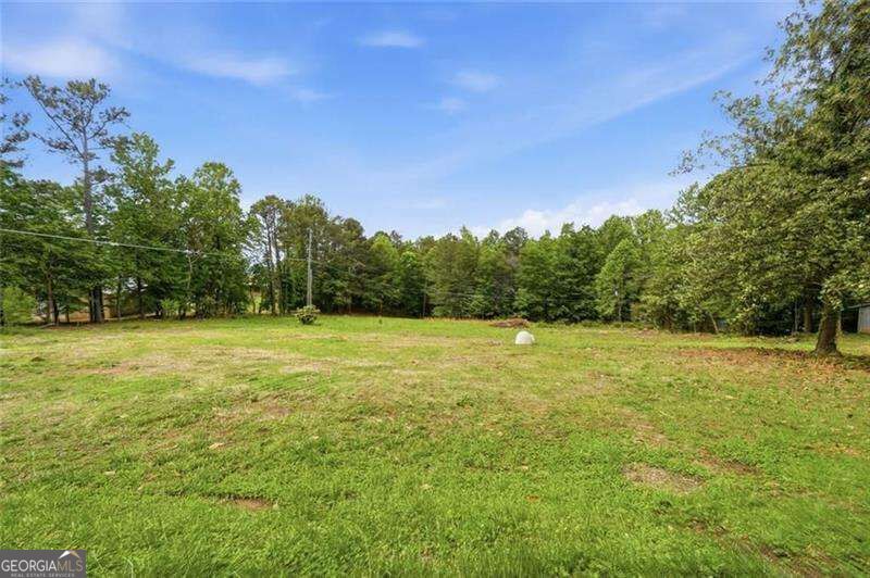 977 Sardis Road Property Photo 2