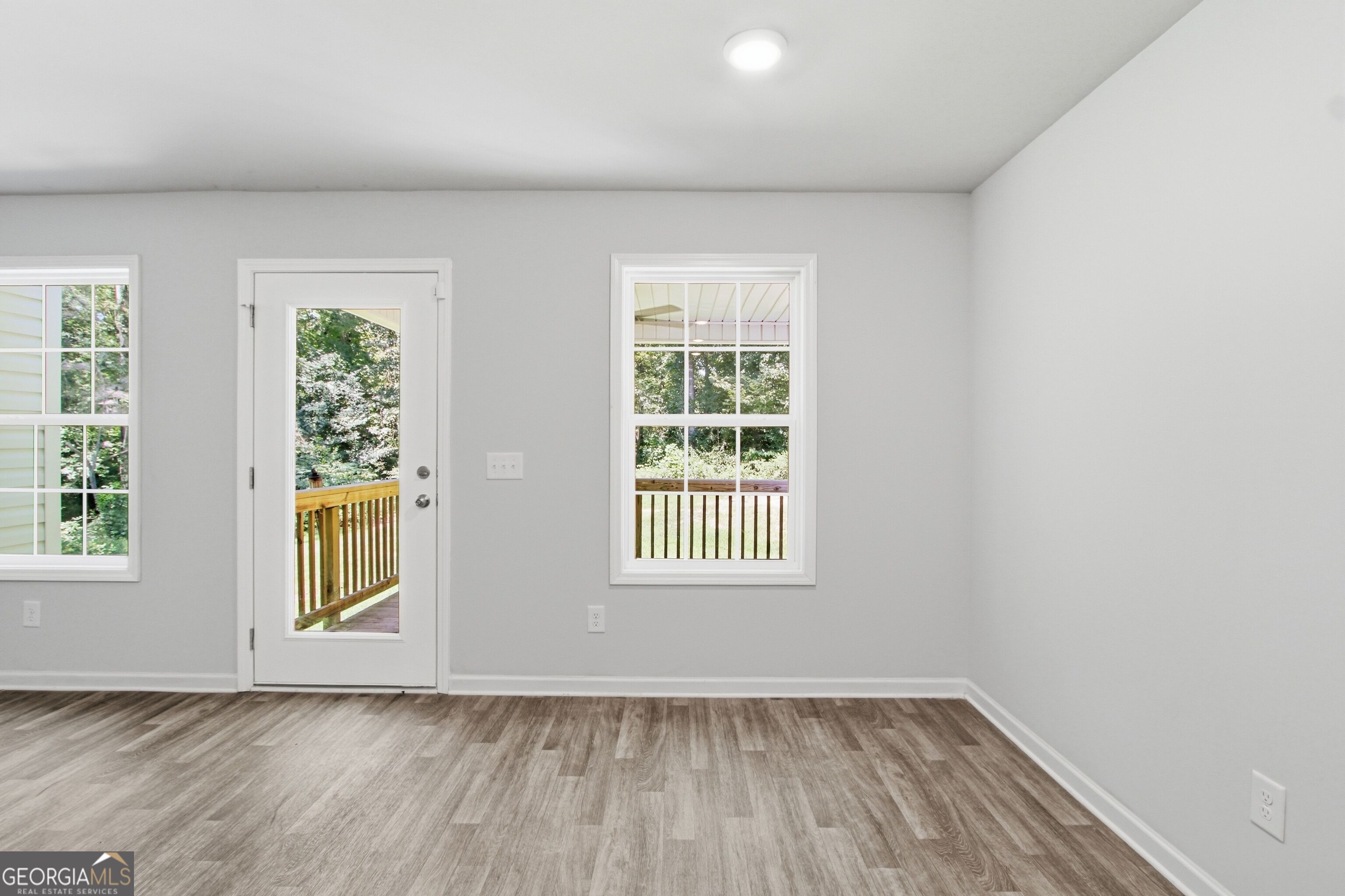 522 Mountain Creek Drive Property Photo 7