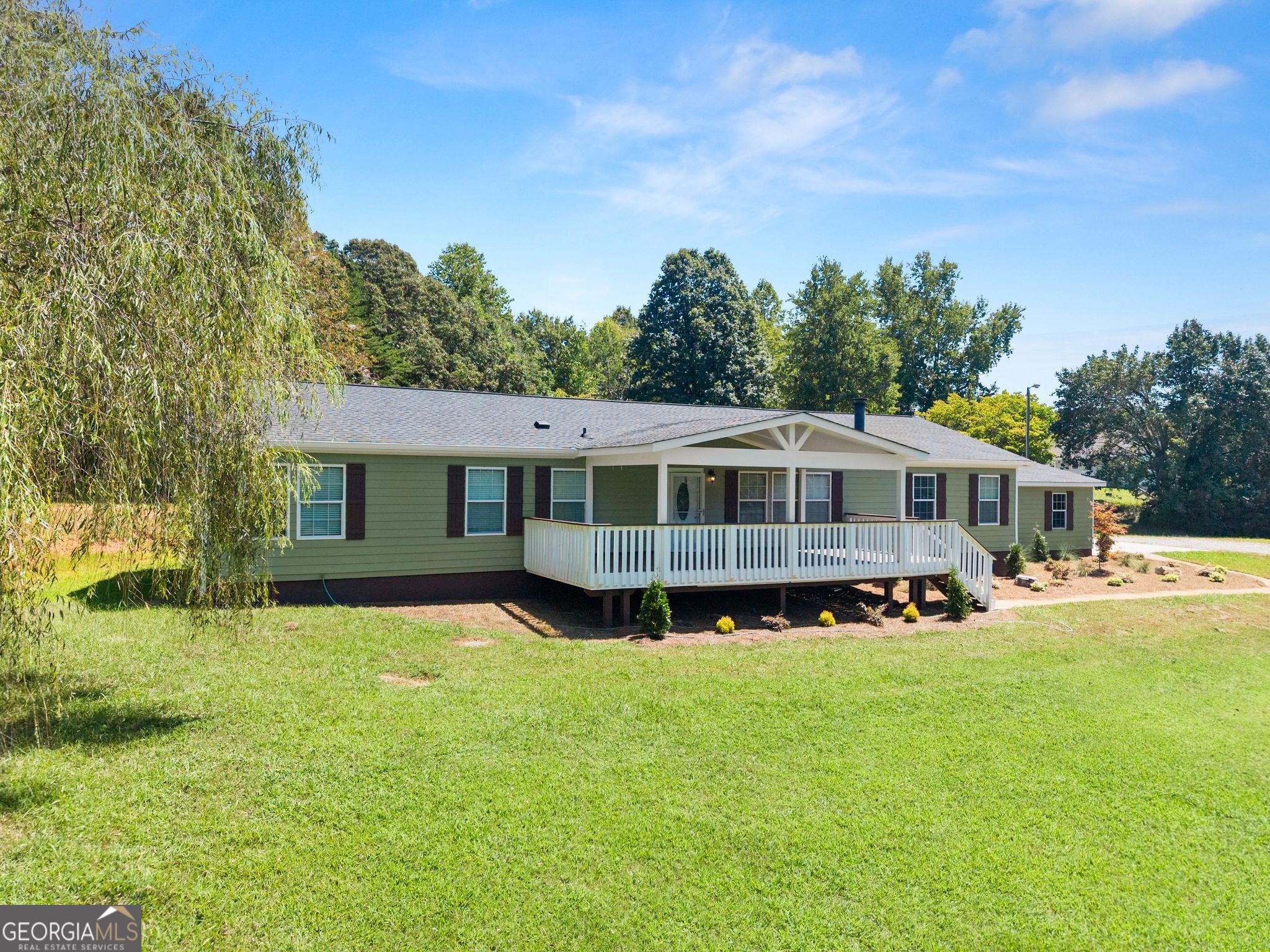 82 Bobbys Drive Property Photo 2