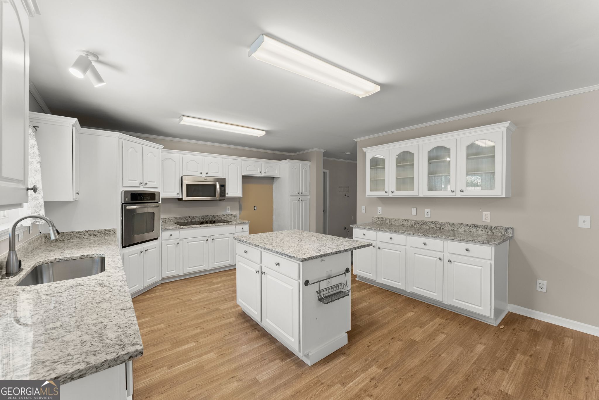 82 Bobbys Drive Property Photo 14