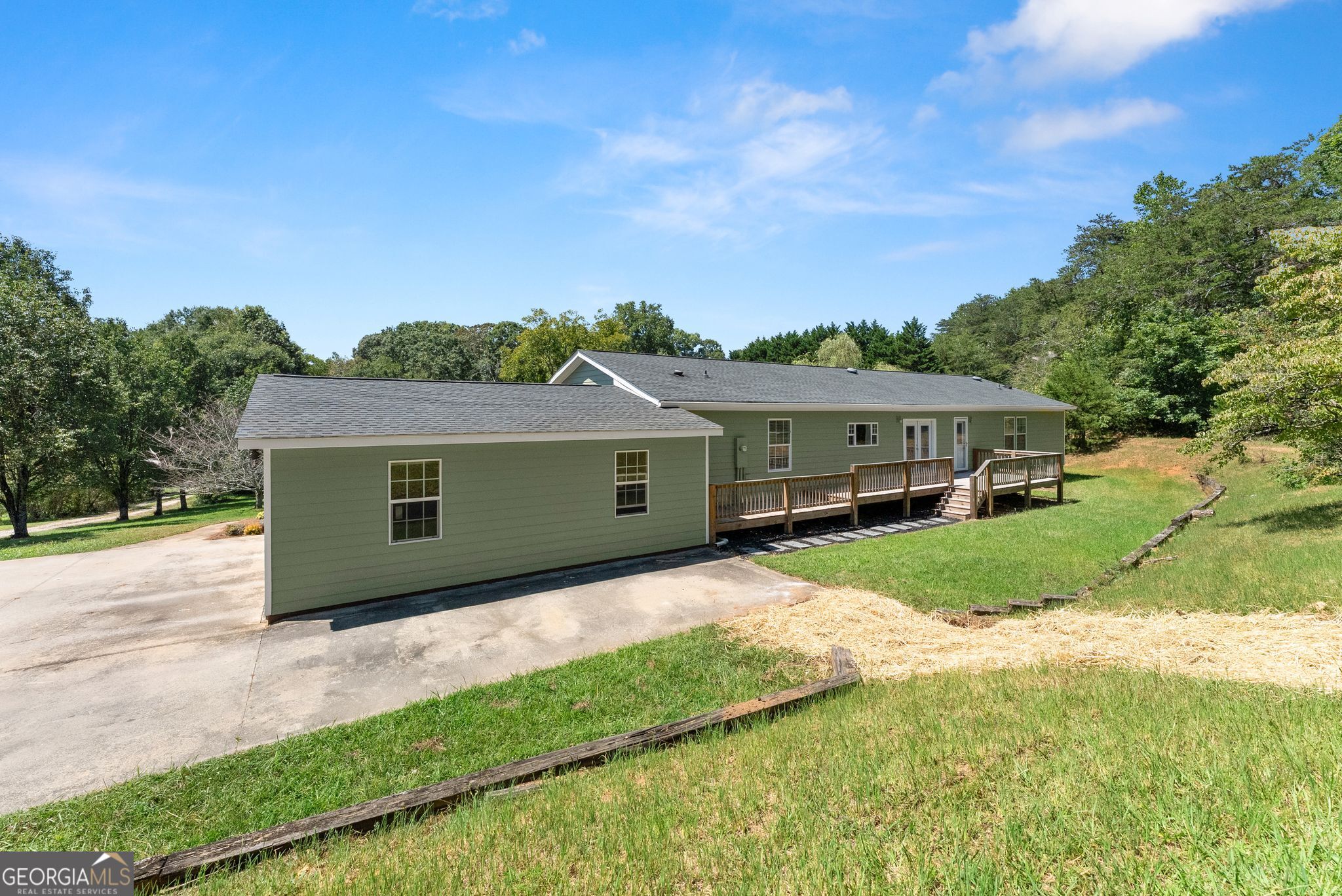 82 Bobbys Drive Property Photo 42