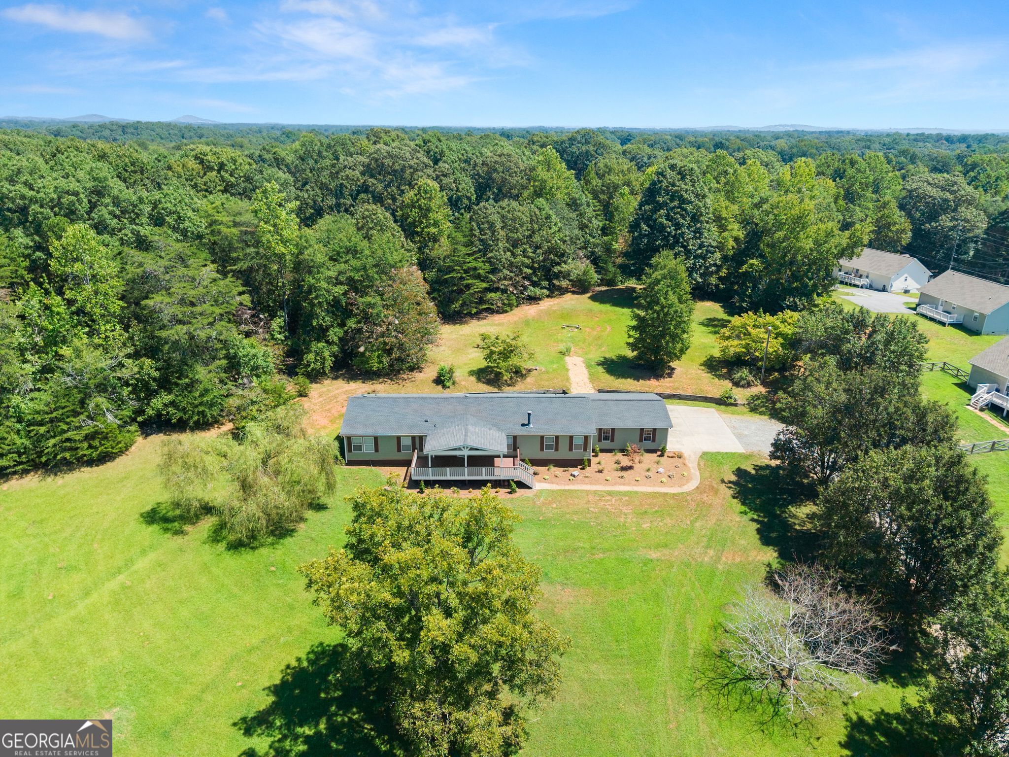 82 Bobbys Drive Property Photo 45