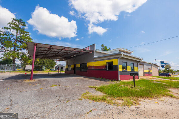 819 S Lee Street Property Photo 1