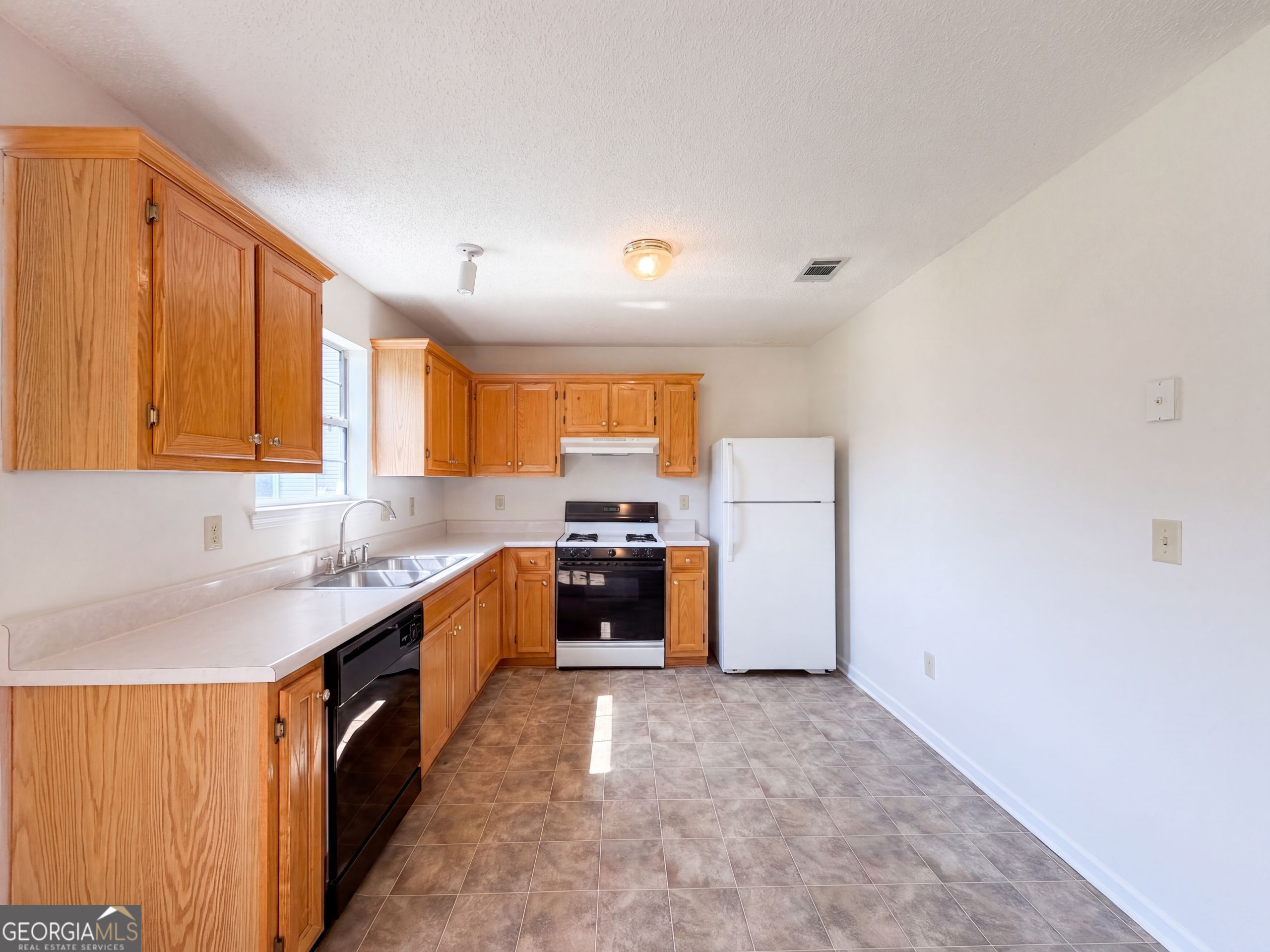3636 Mosswood Lane Property Photo 2