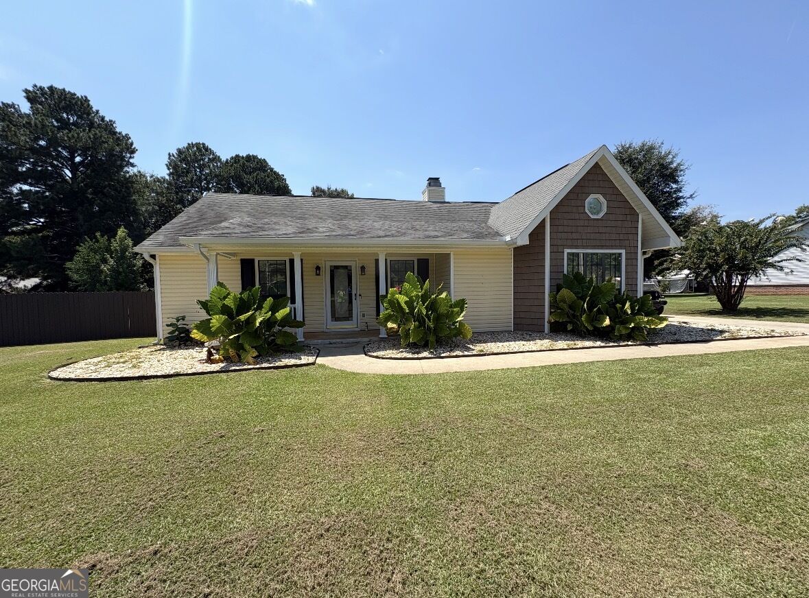 913 N Houston Lake Boulevard Property Photo 1