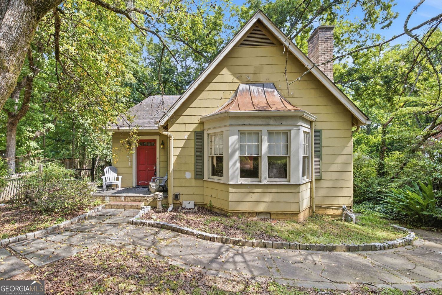 1215 Morningside Drive Property Photo 1