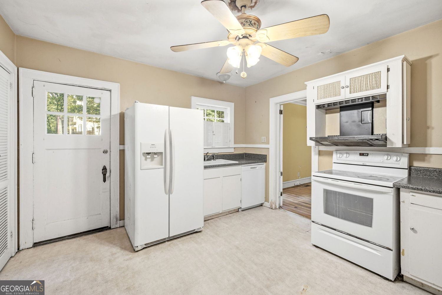 1215 Morningside Drive Property Photo 11