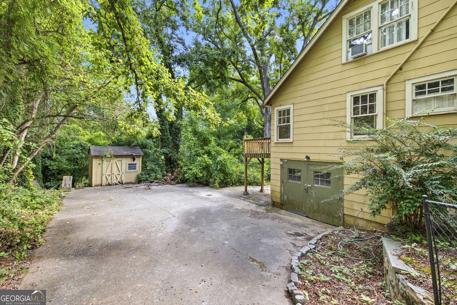 1215 Morningside Drive Property Photo 30