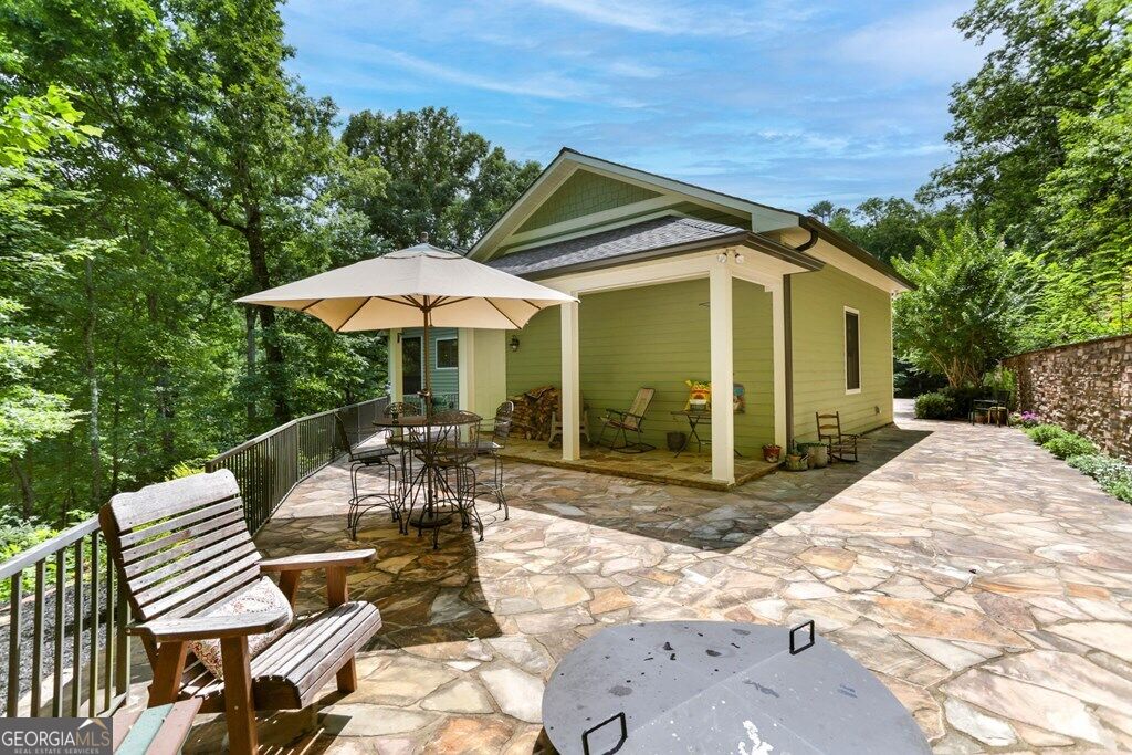 605 Owl Creek Road Property Photo 2