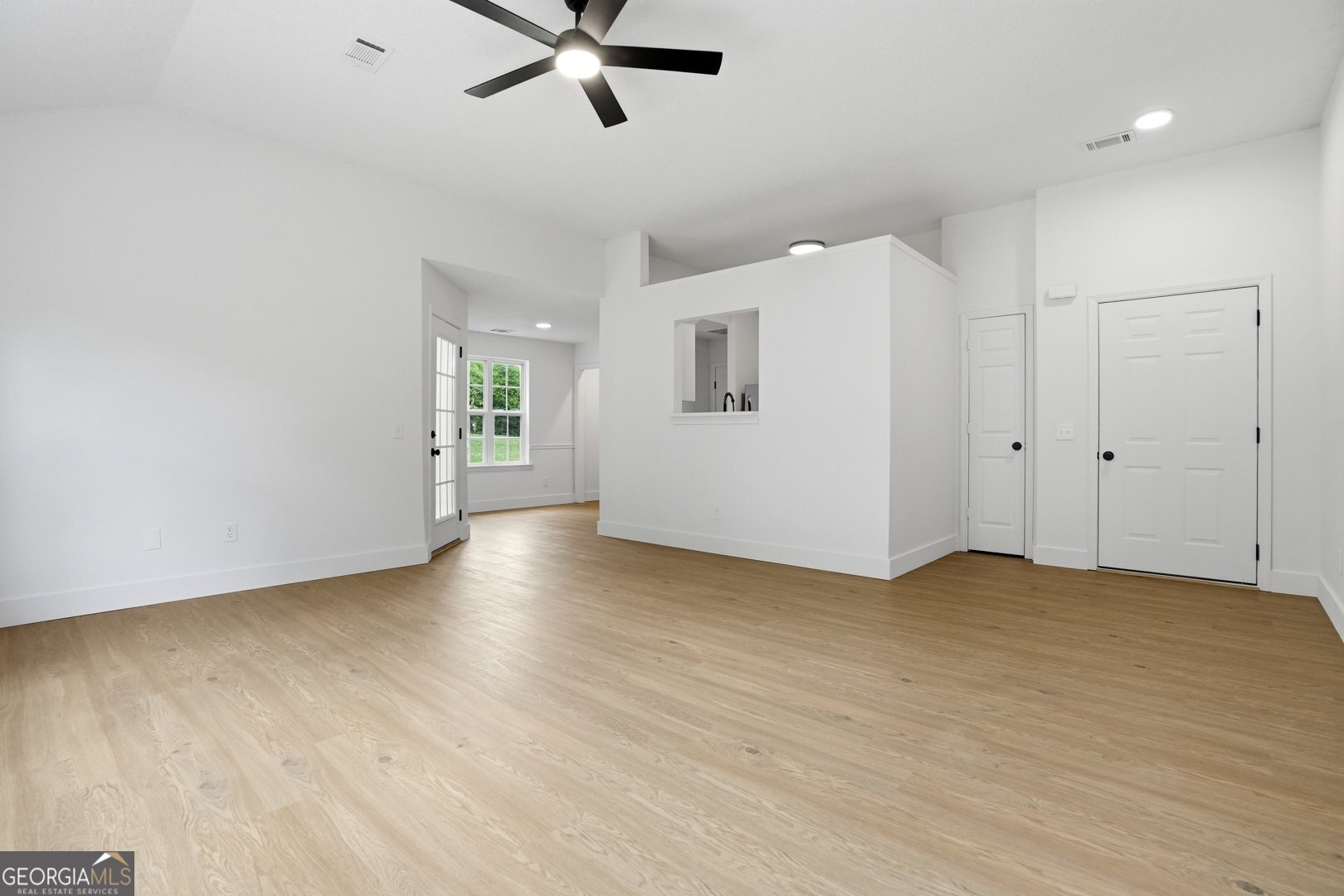 653 Blair Court Property Photo 3