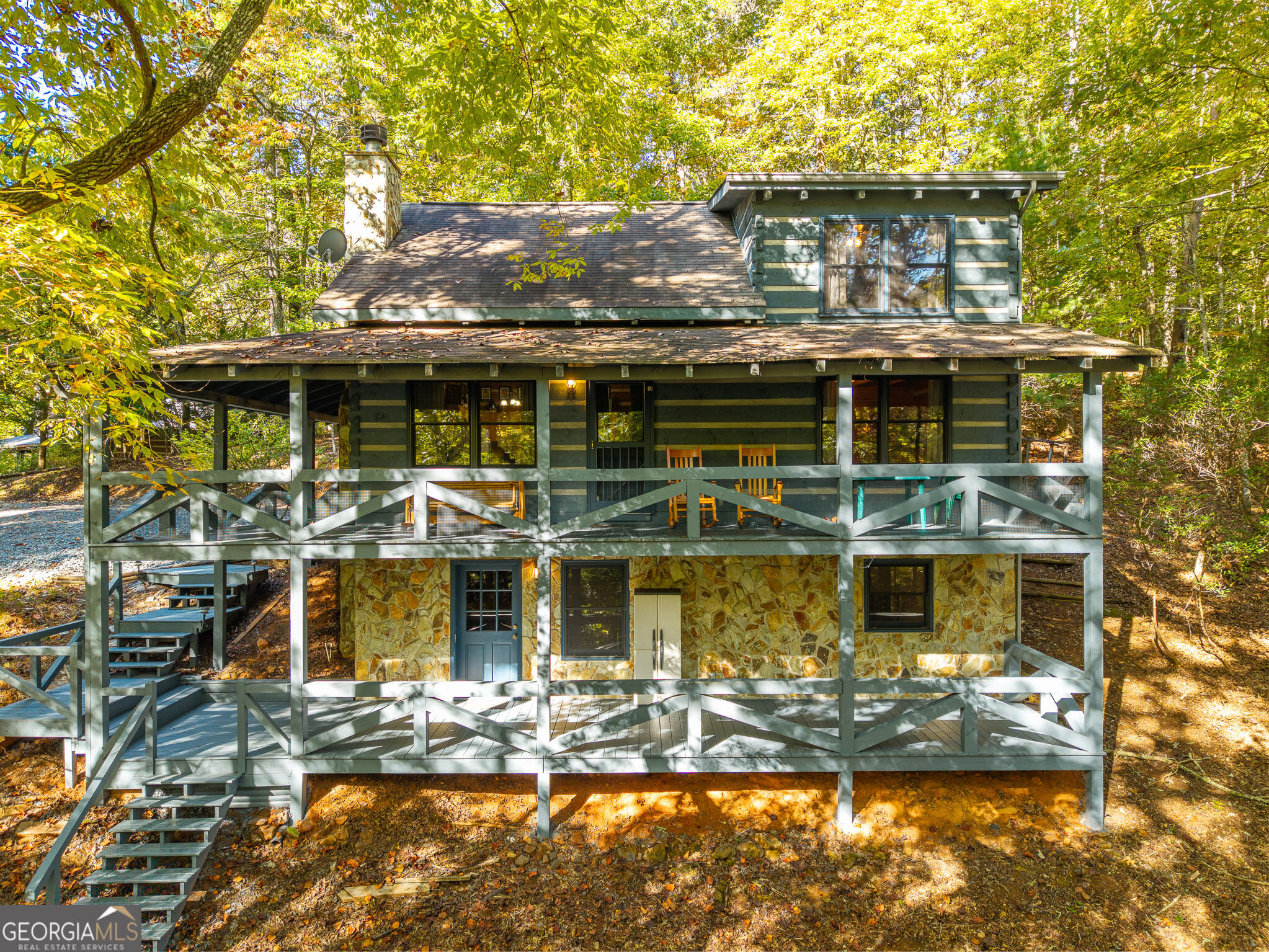 326 Honeysuckle Way