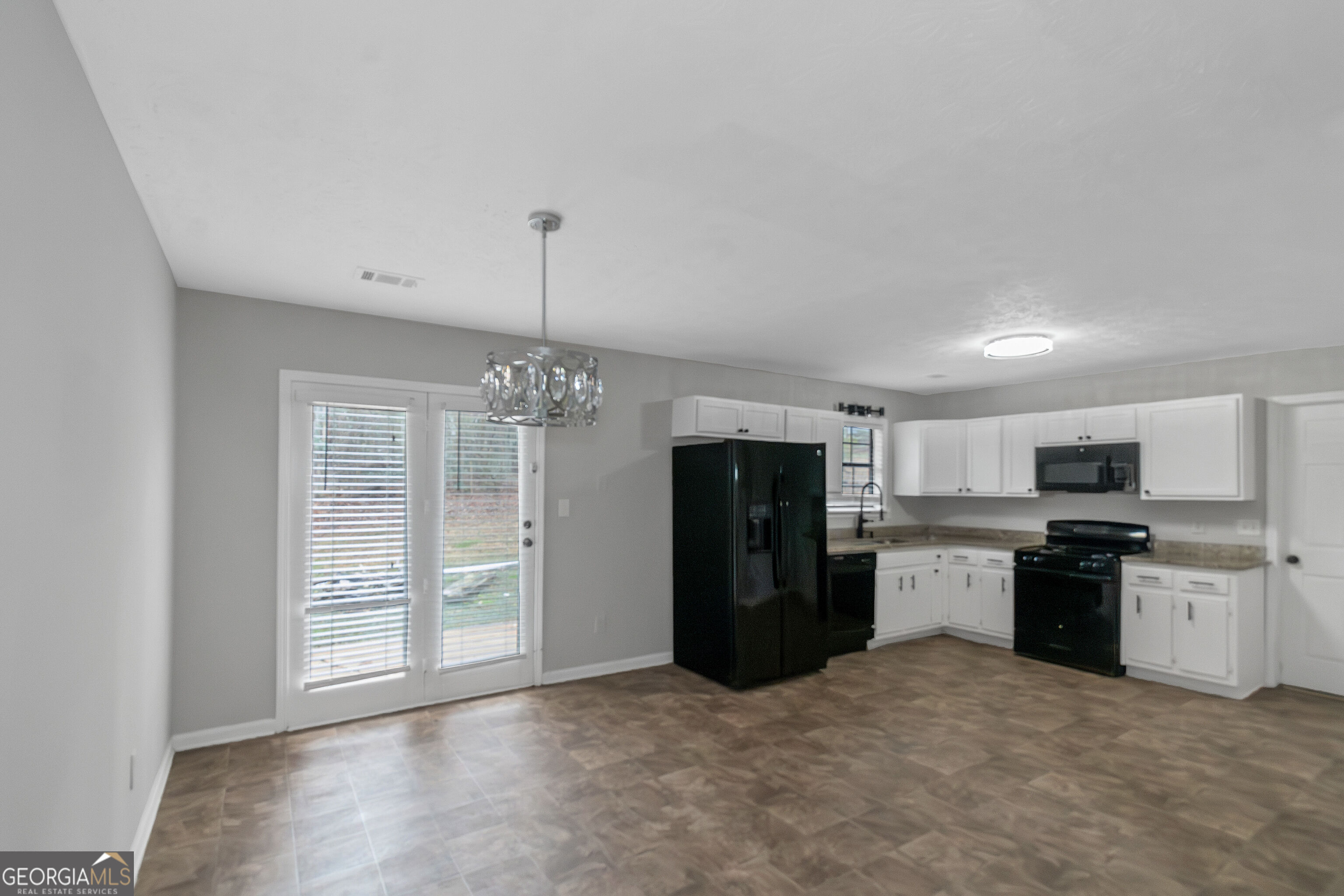 321 Summerwood Lane Property Photo 10