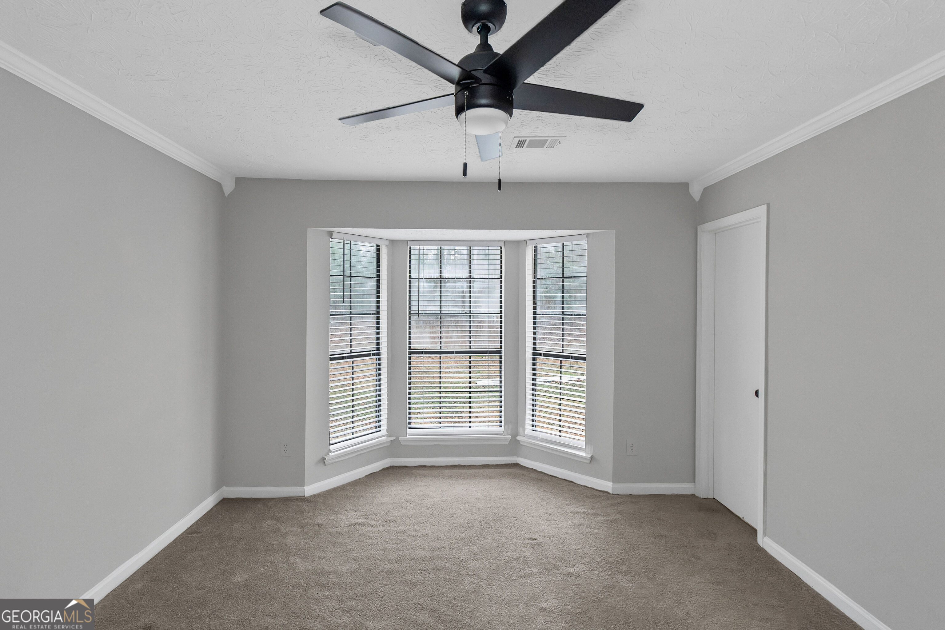 321 Summerwood Lane Property Photo 16