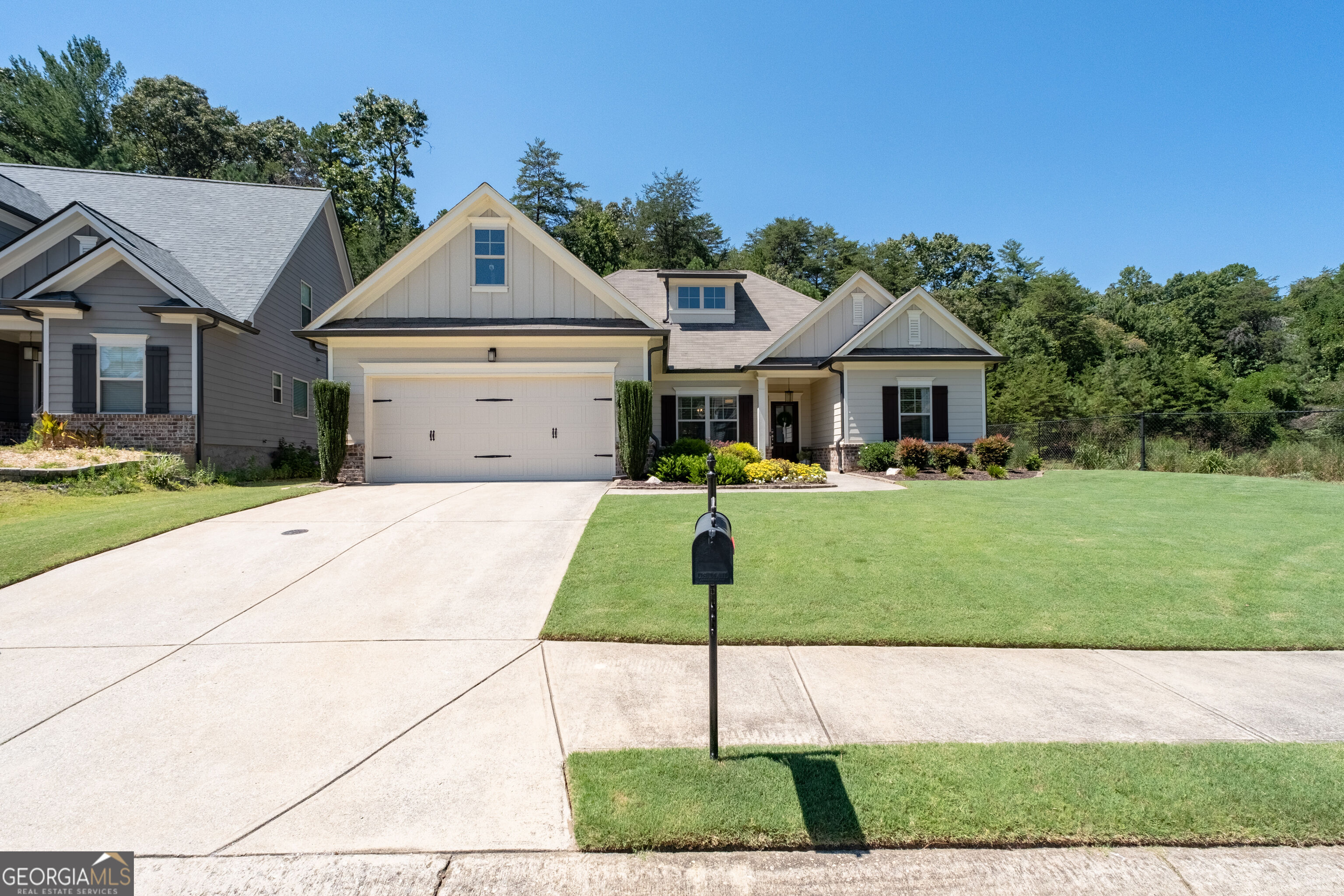 302 Flowing Trail Property Photo 33
