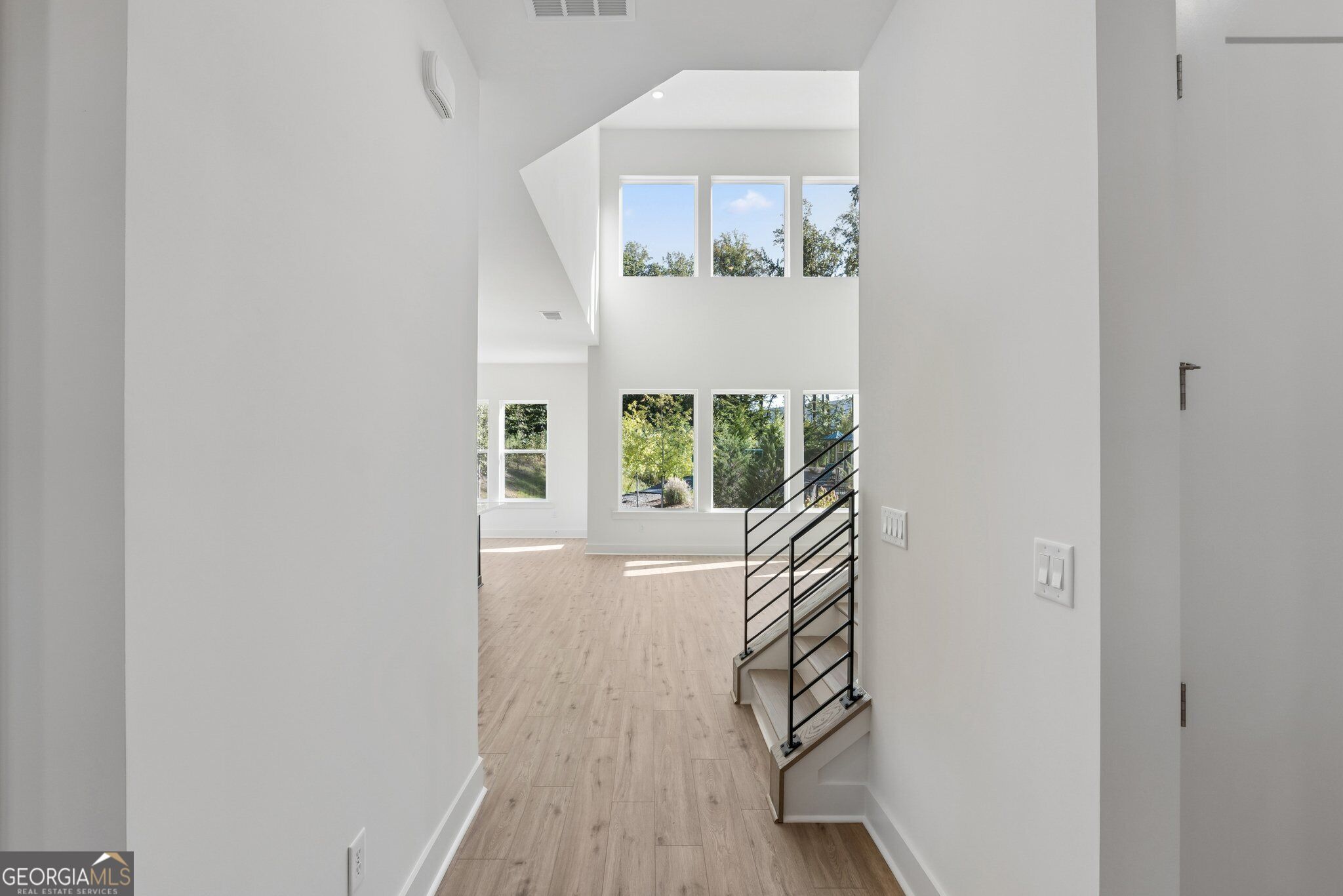 4585 Beechnut Circle Property Photo 7