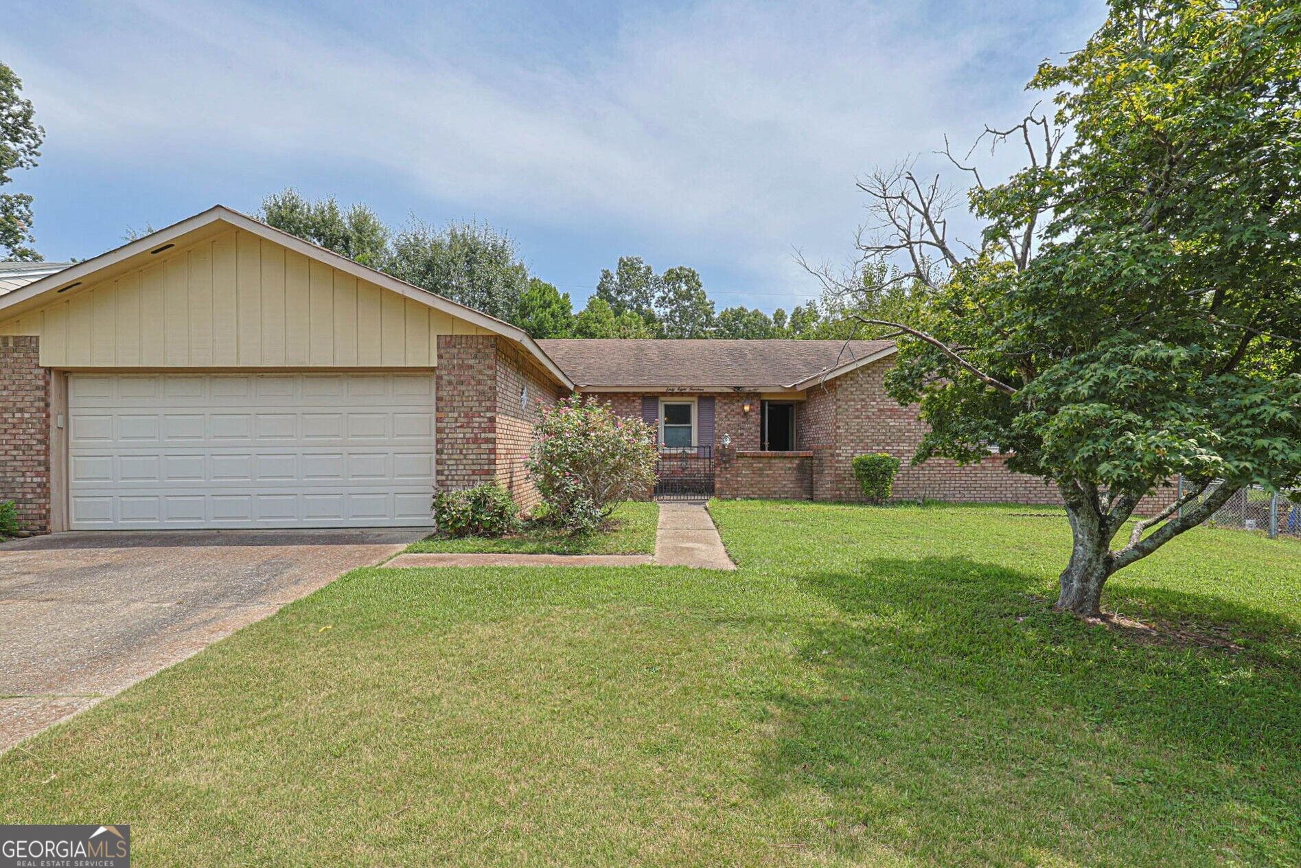 6814 Buckeye Way