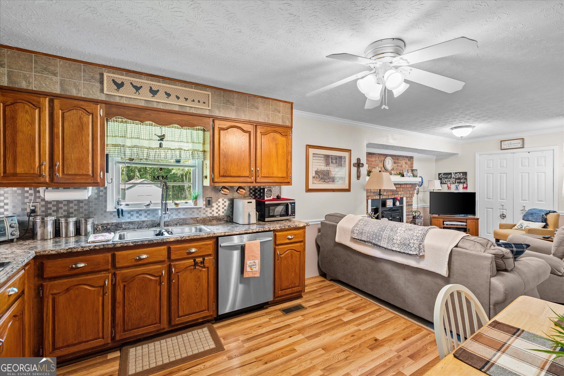 1417 Pineview Circle Property Photo 17