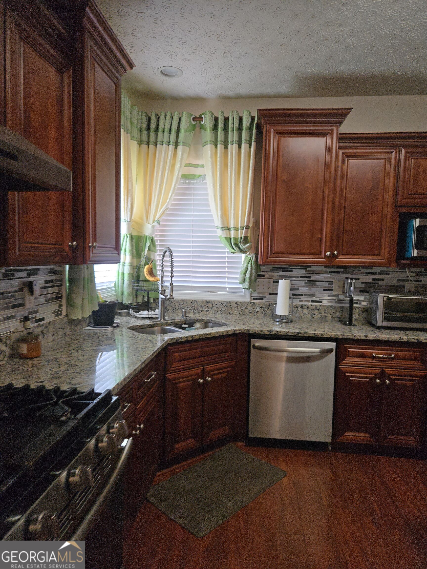 2306 Greenside Drive Property Photo 20