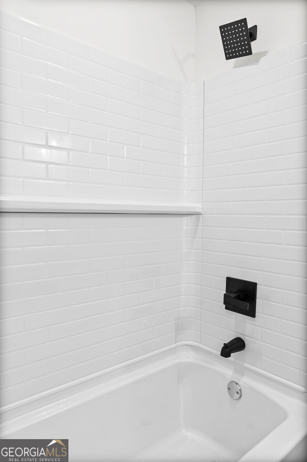 1111 Parkview Drive Property Photo 18
