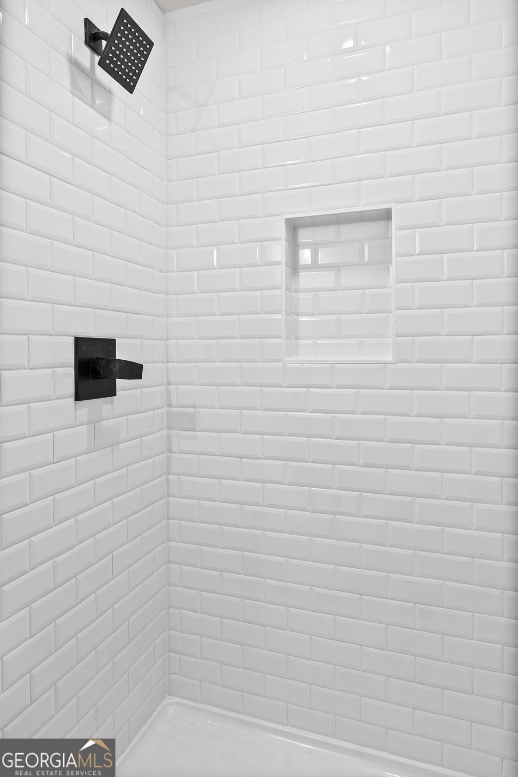 1111 Parkview Drive Property Photo 19