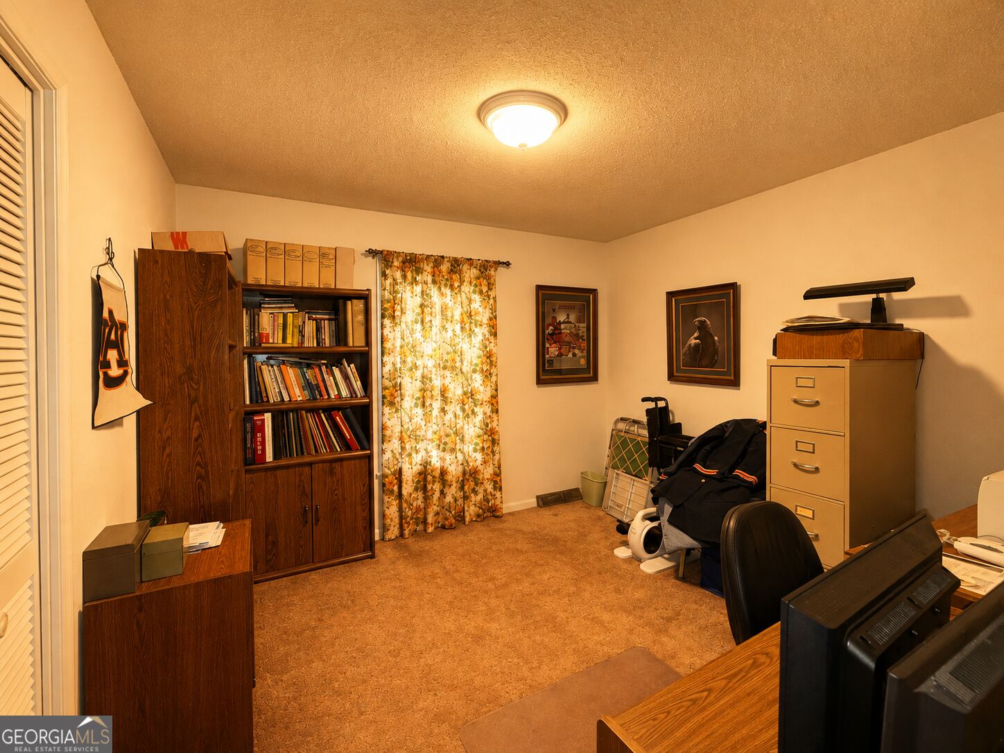 25 Montre Circle Se Property Photo 15