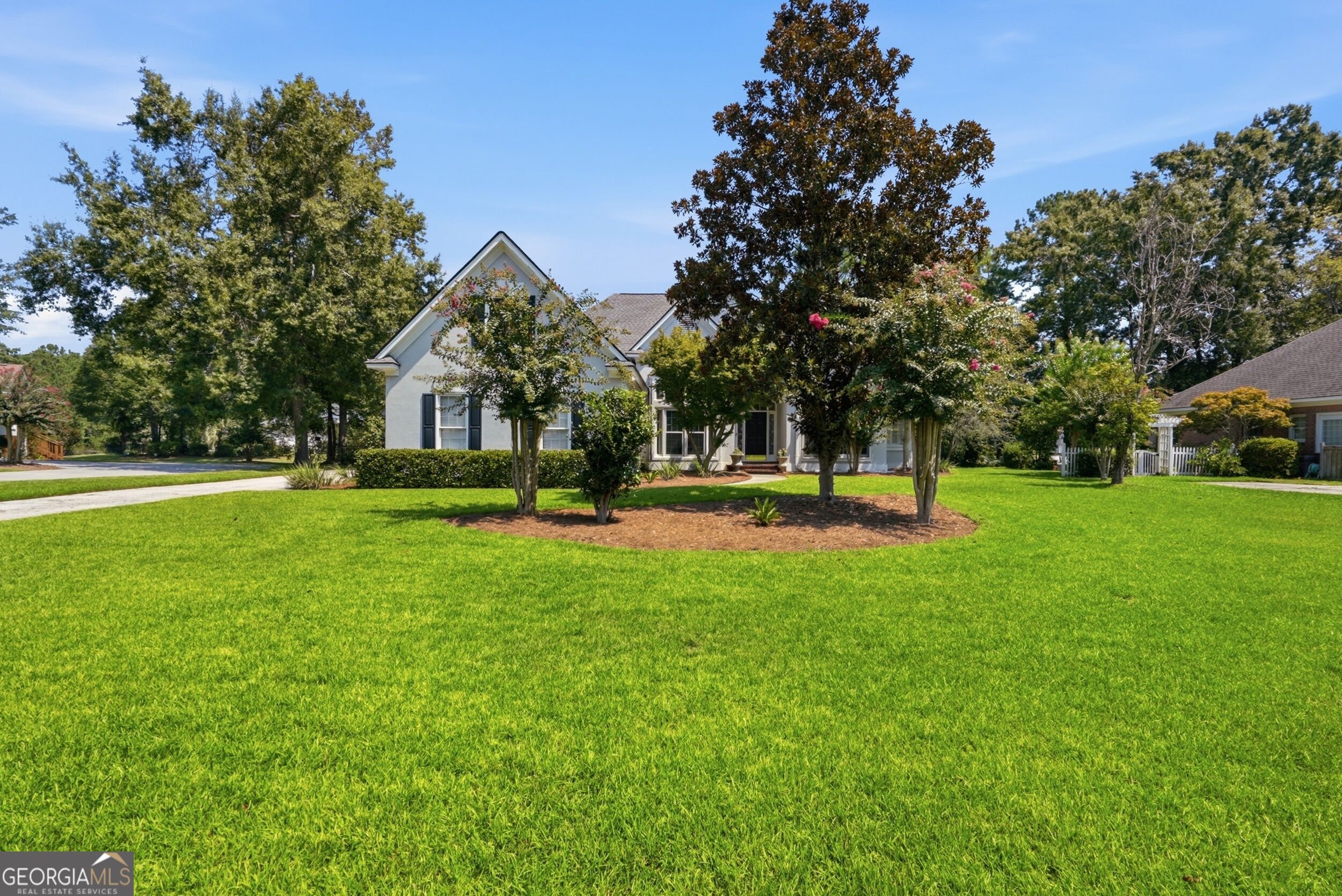 12 Baymeadow Lane Property Photo 2