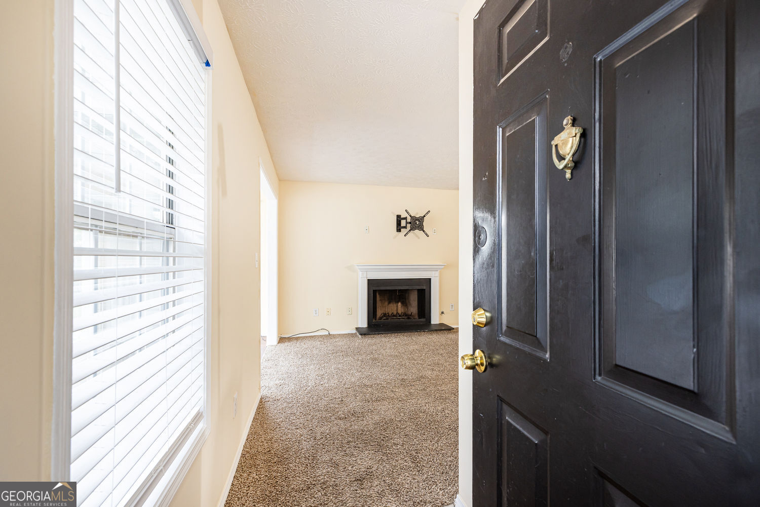 910 Augusta Drive Se Property Photo 5