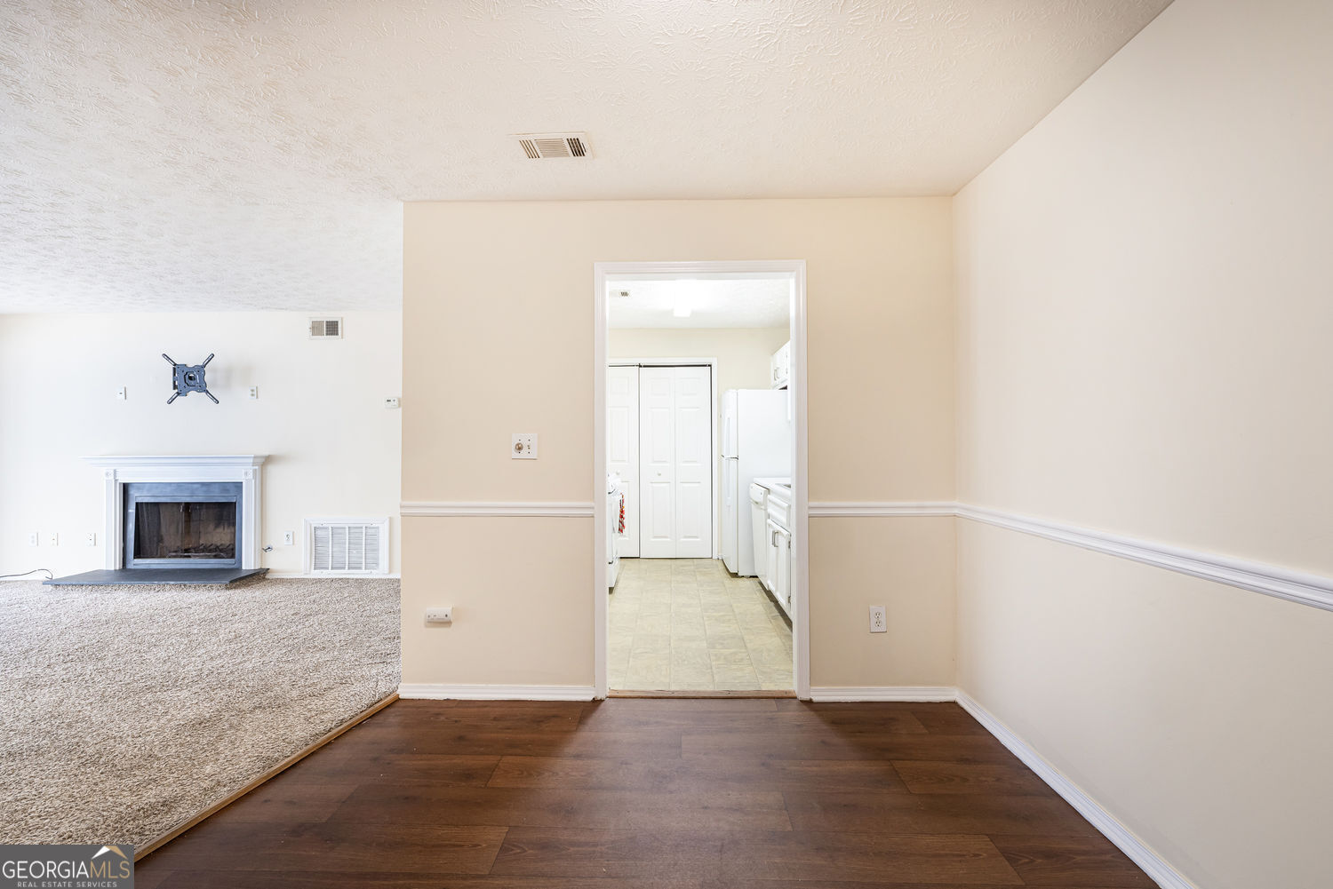 910 Augusta Drive Se Property Photo 11