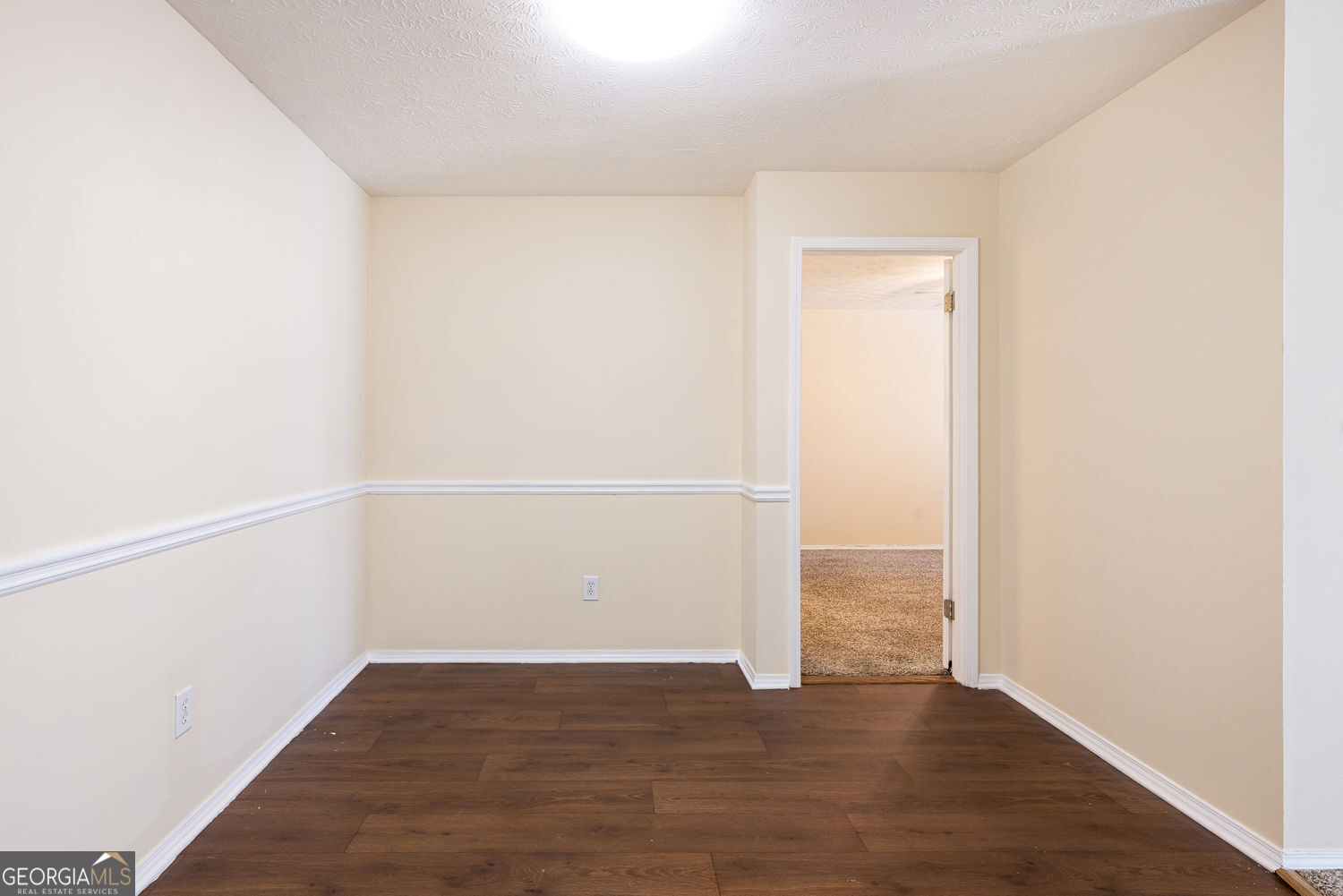 910 Augusta Drive Se Property Photo 17
