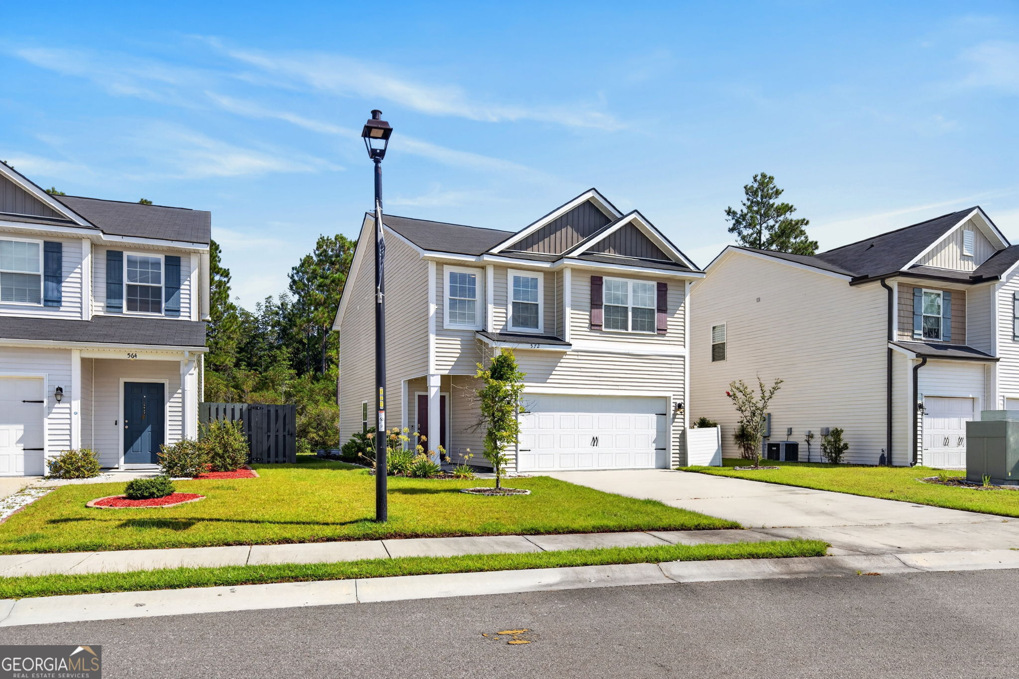572 Brightleaf Circle Property Photo 3
