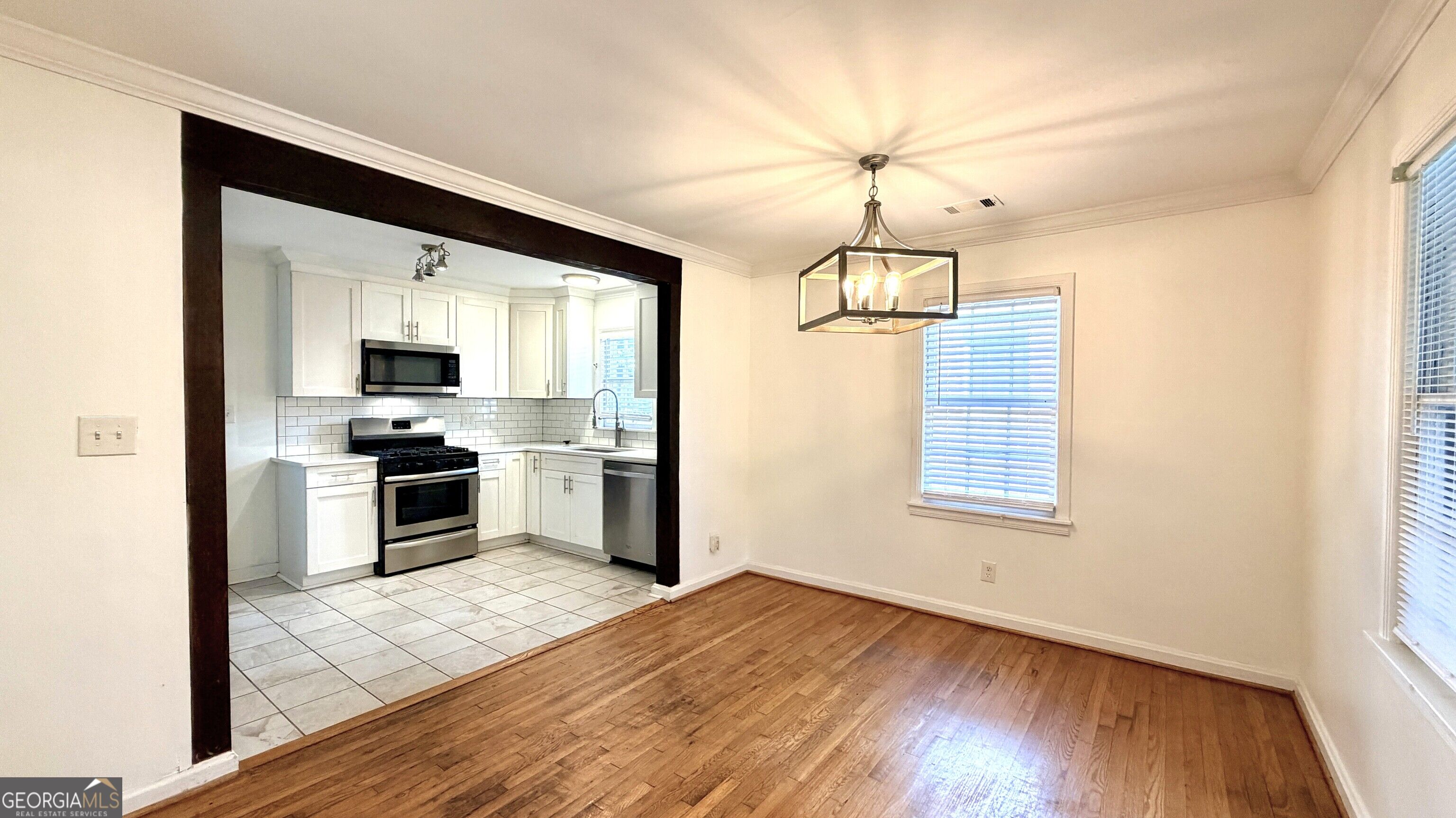 463 Lynnhaven Drive Sw Property Photo 8