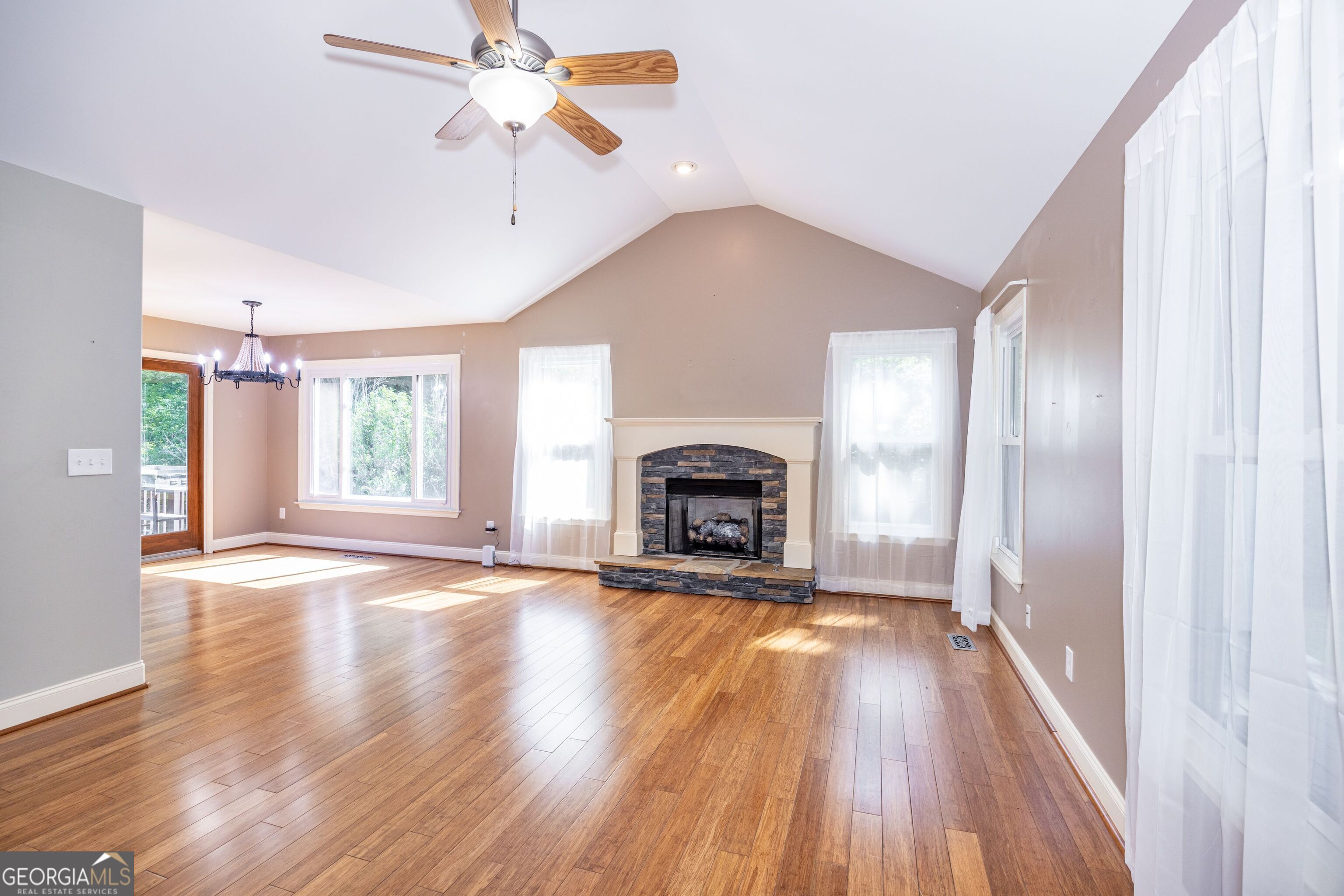 119 Orchard Ridge Trail Property Photo 4