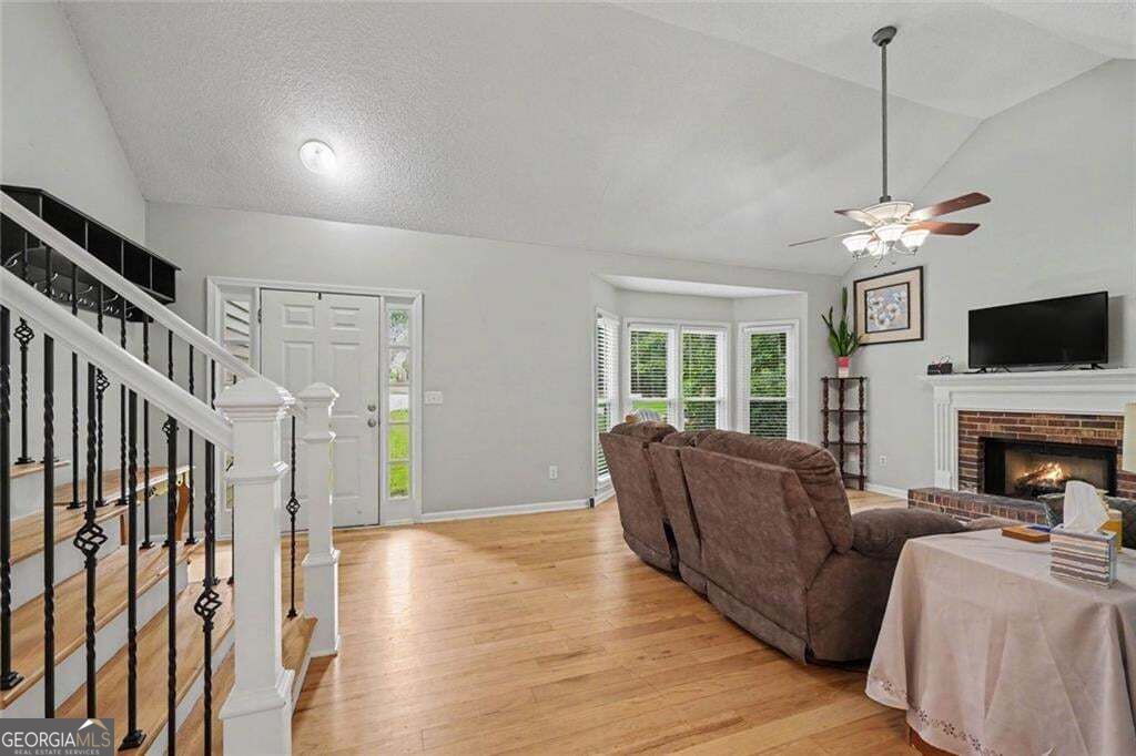996 Miles Court Property Photo 8