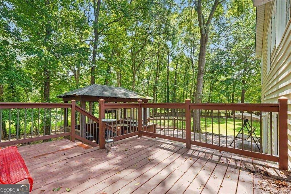 996 Miles Court Property Photo 22