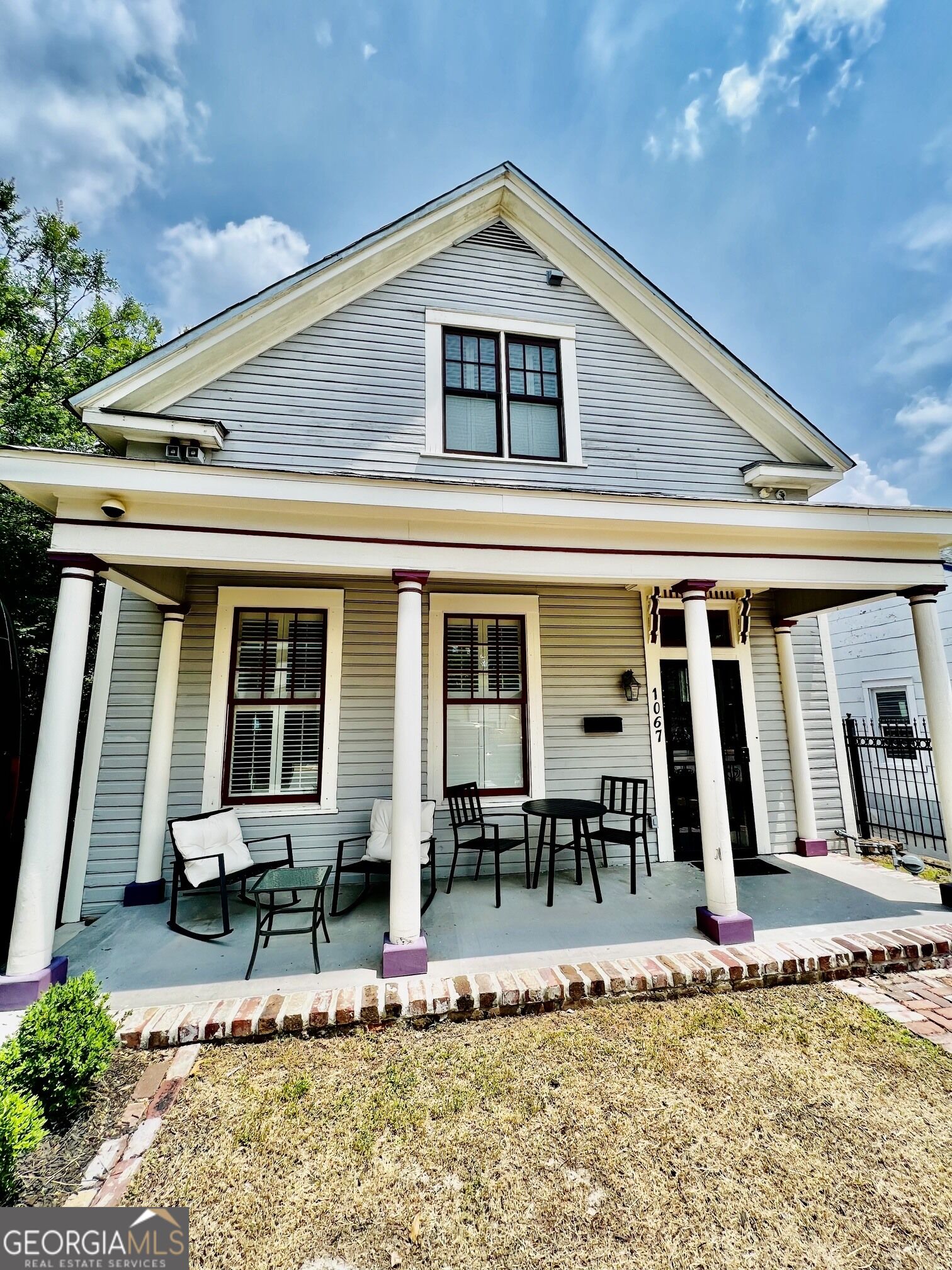 1067 Washington Avenue Property Photo 1