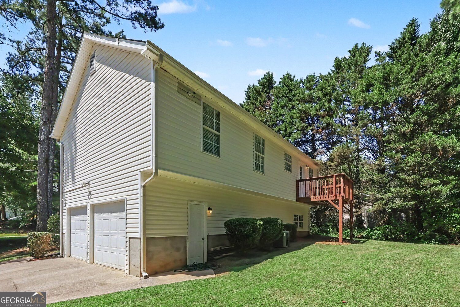 35 Pine Shadows Court Property Photo 24