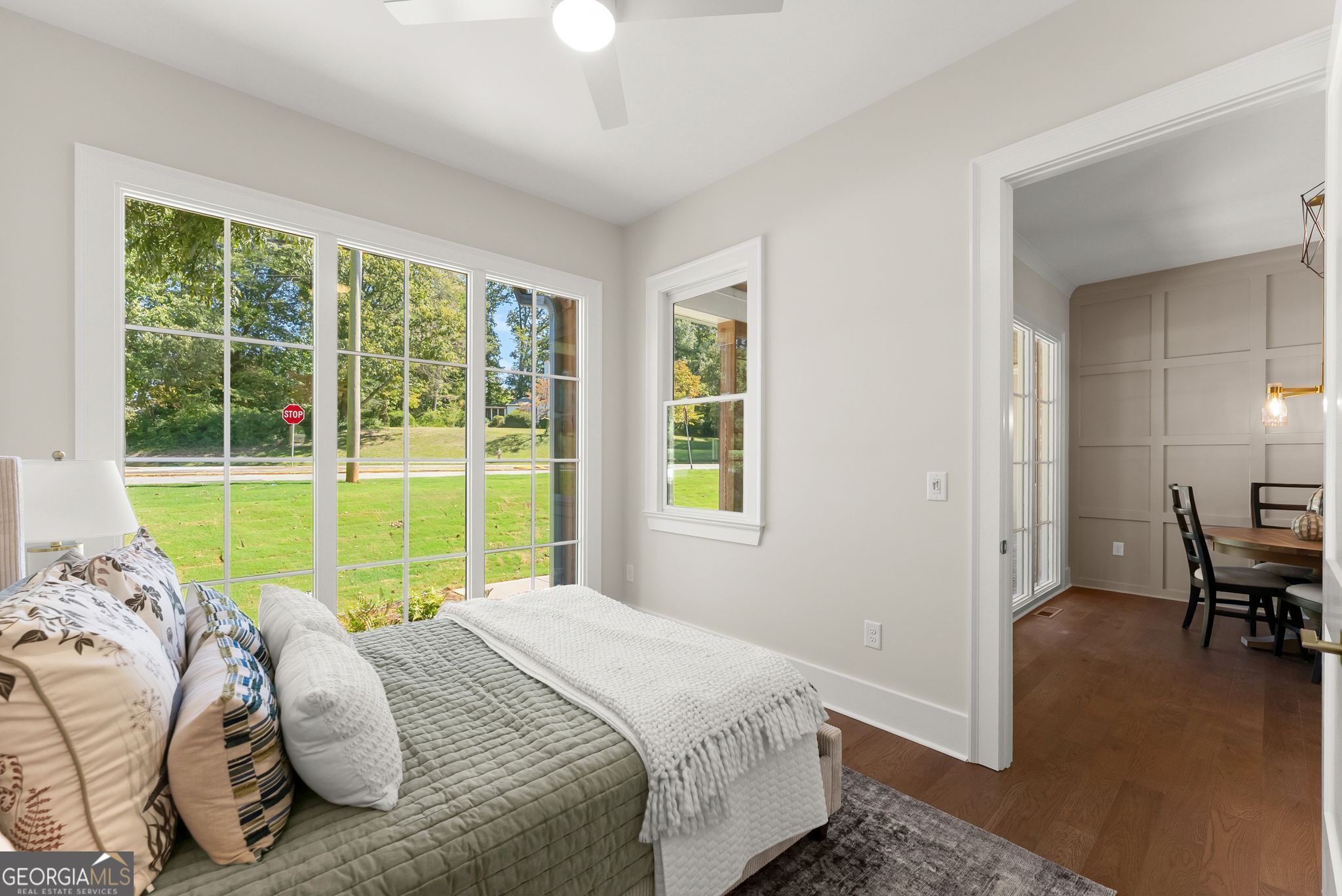 1053 Riverside Drive Property Photo 26