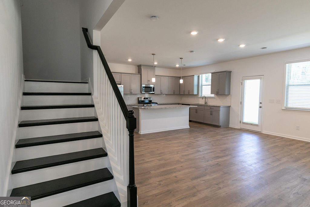 2186 Derrick Drive Property Photo 15