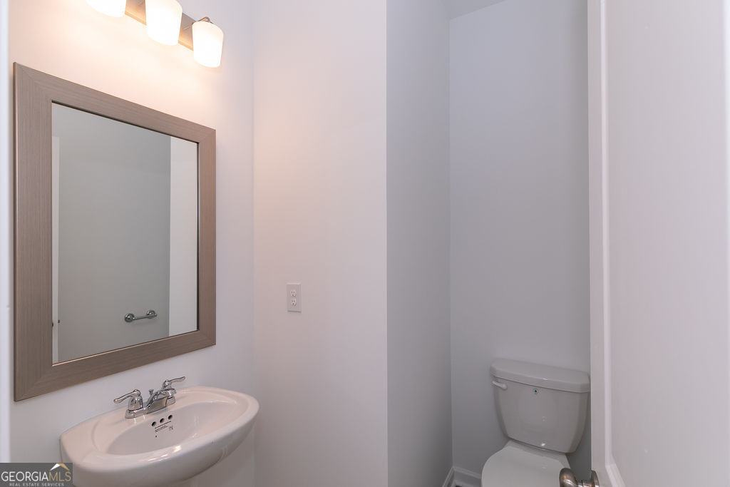 2186 Derrick Drive Property Photo 27
