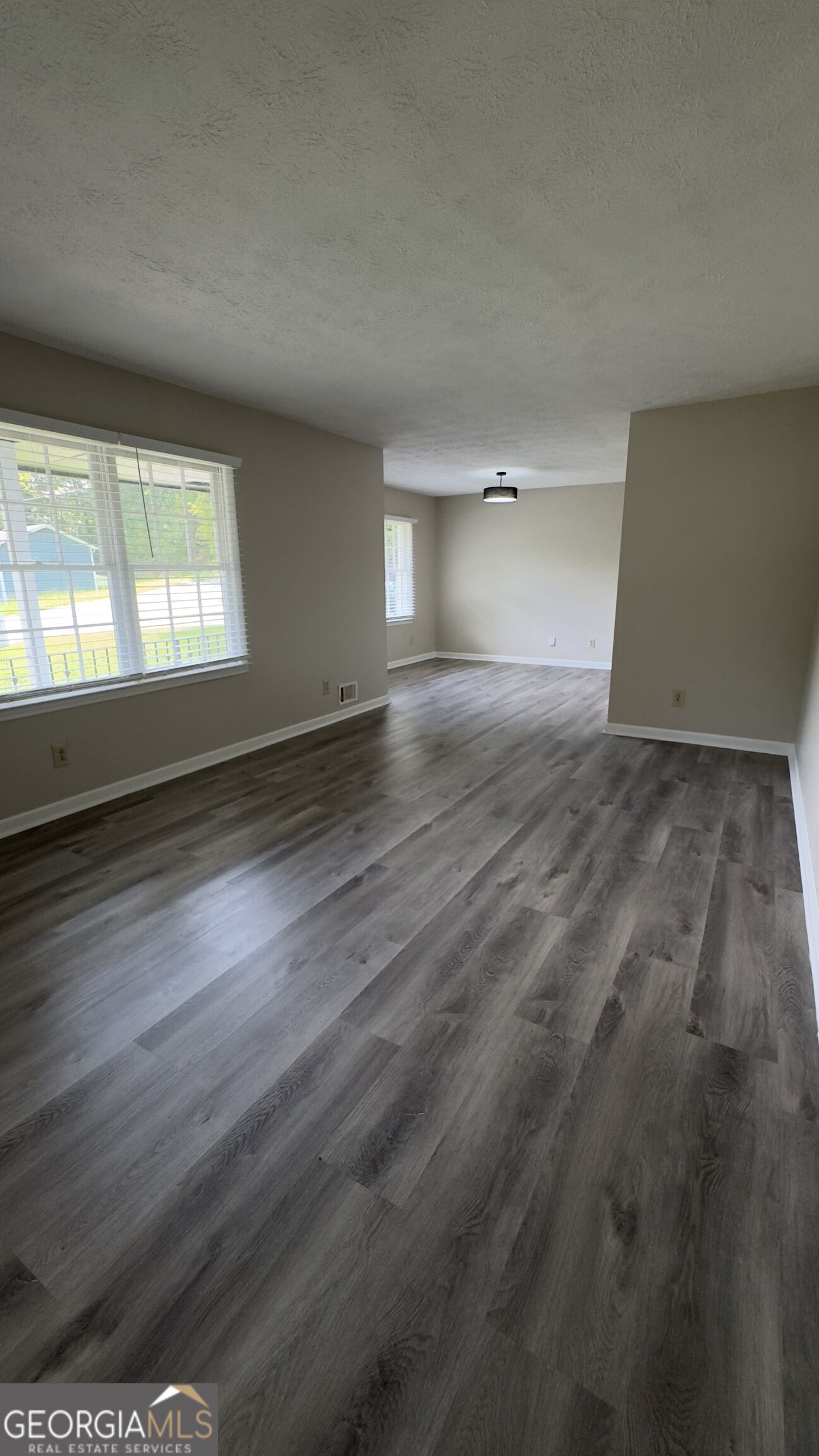 1050 Forest Heights Road Property Photo 6