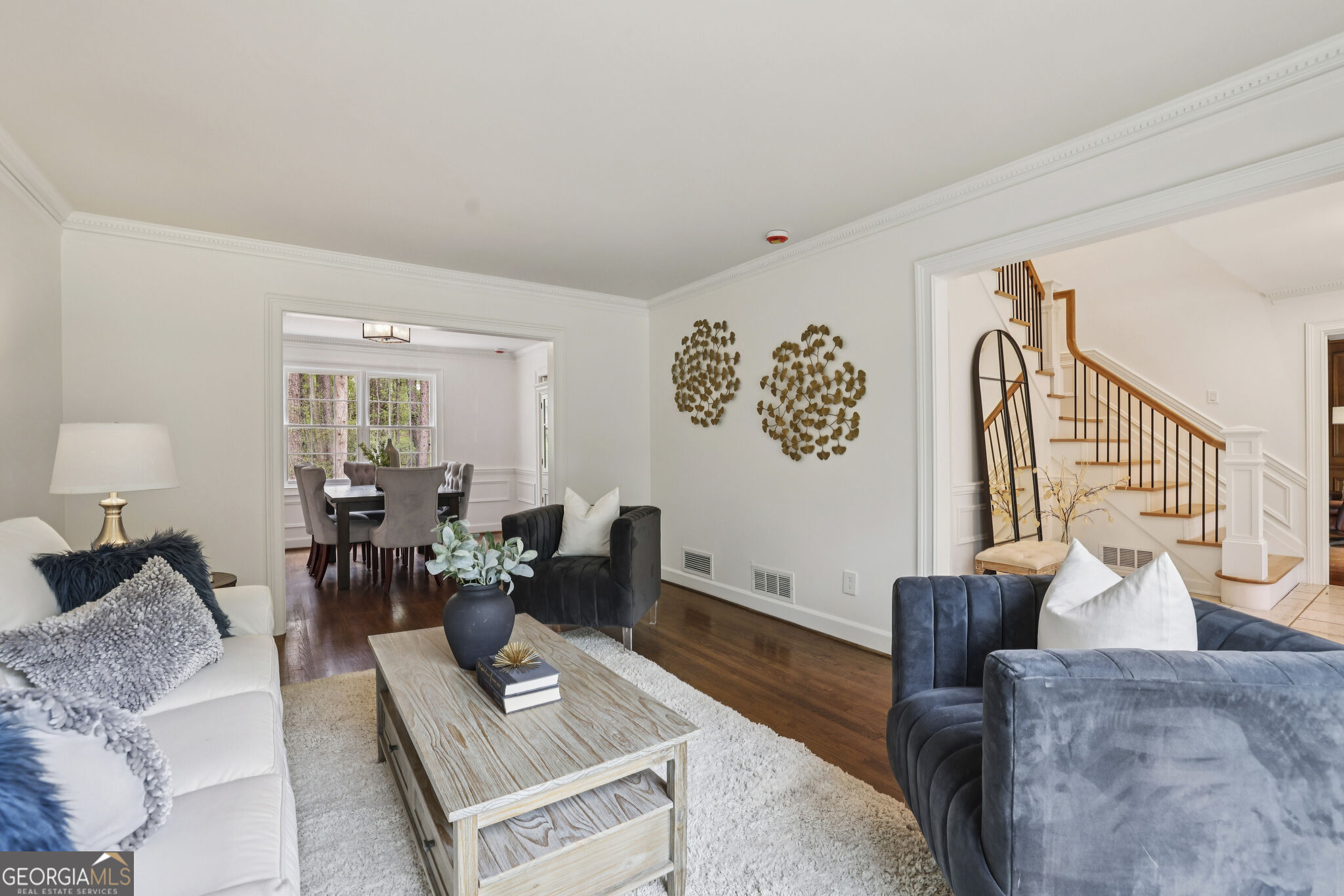 8025 River Circle Property Photo 3