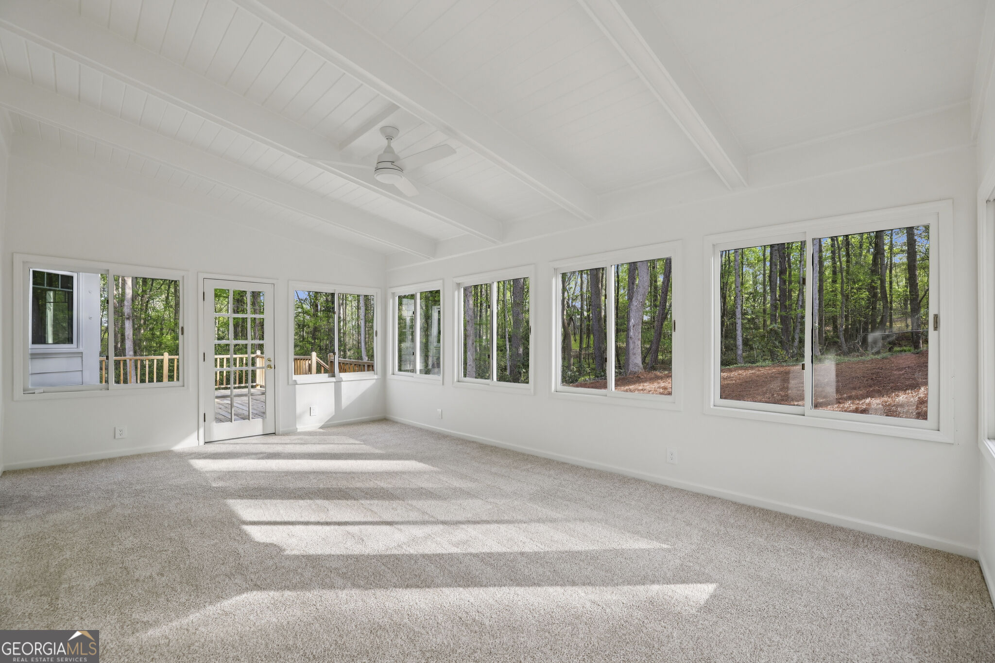 8025 River Circle Property Photo 6