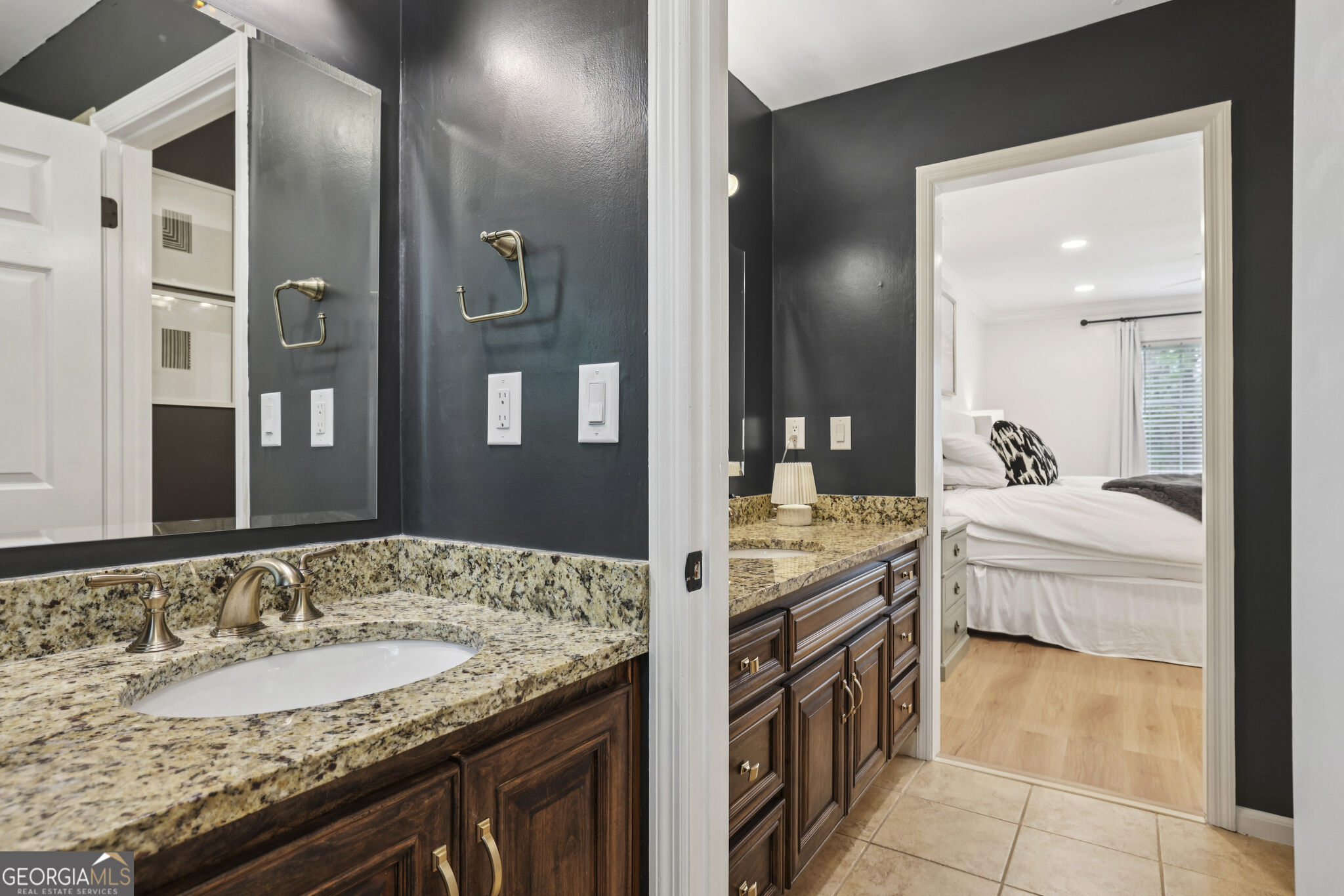 8025 River Circle Property Photo 15