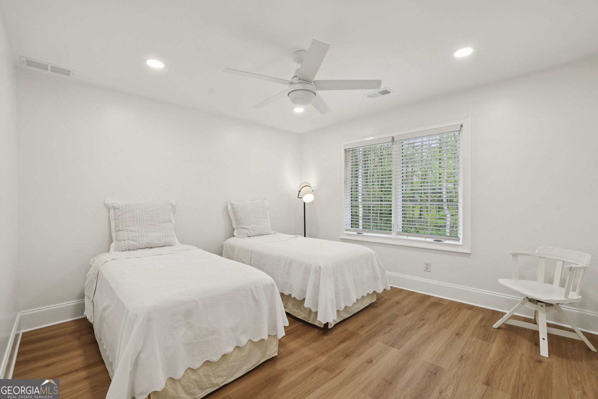8025 River Circle Property Photo 17