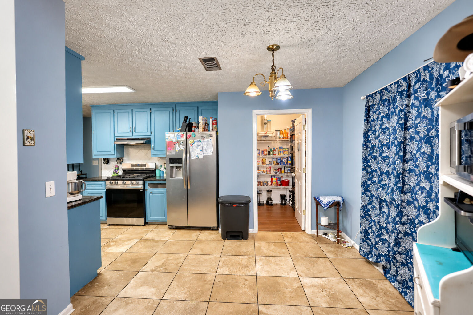 753 Nicholas Court Property Photo 8