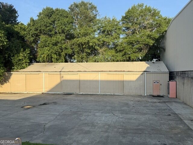 604 W 2nd Street Property Photo 9